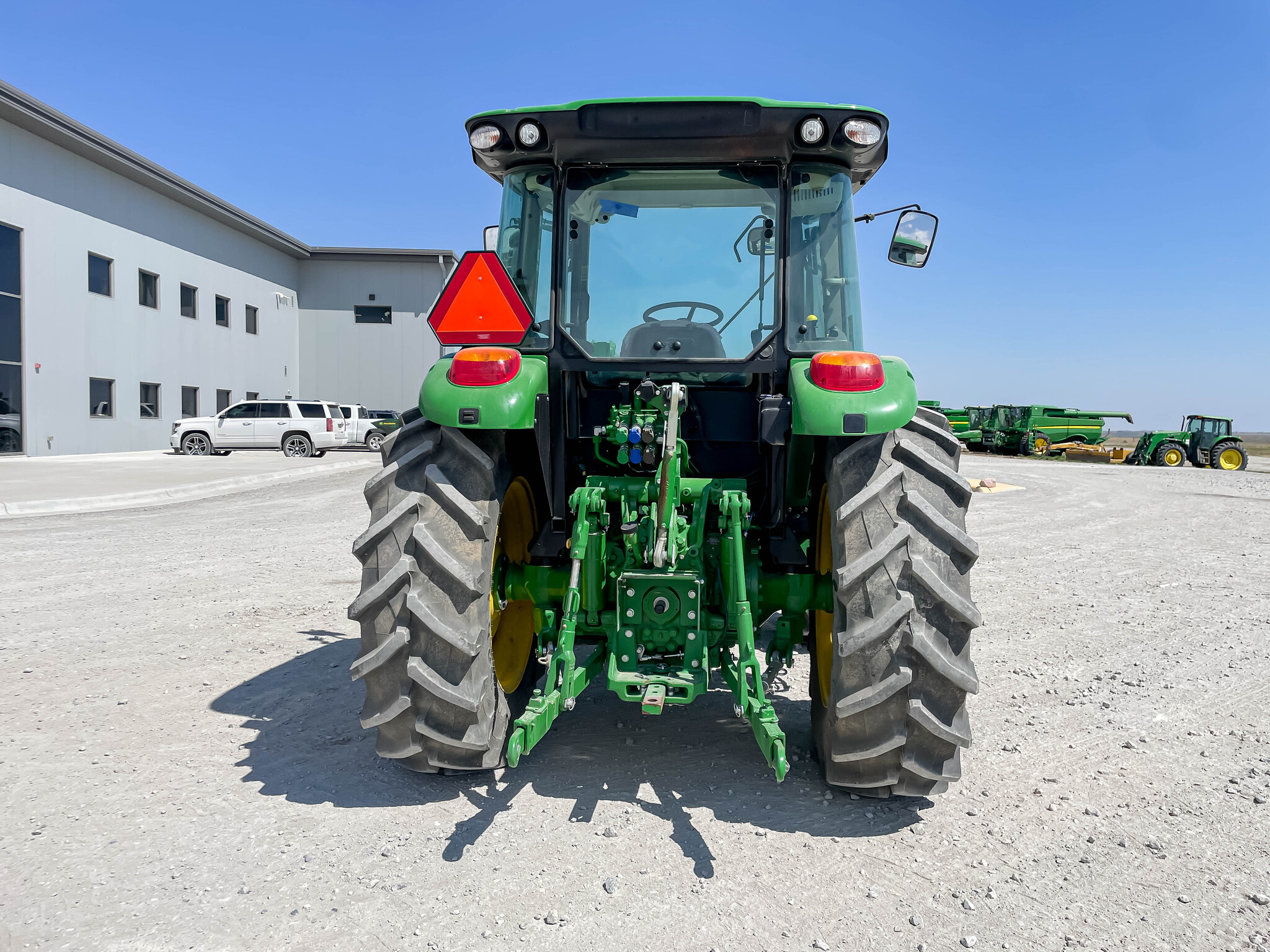  2022 John Deere 5090M at LandMark in Hebron, NE
