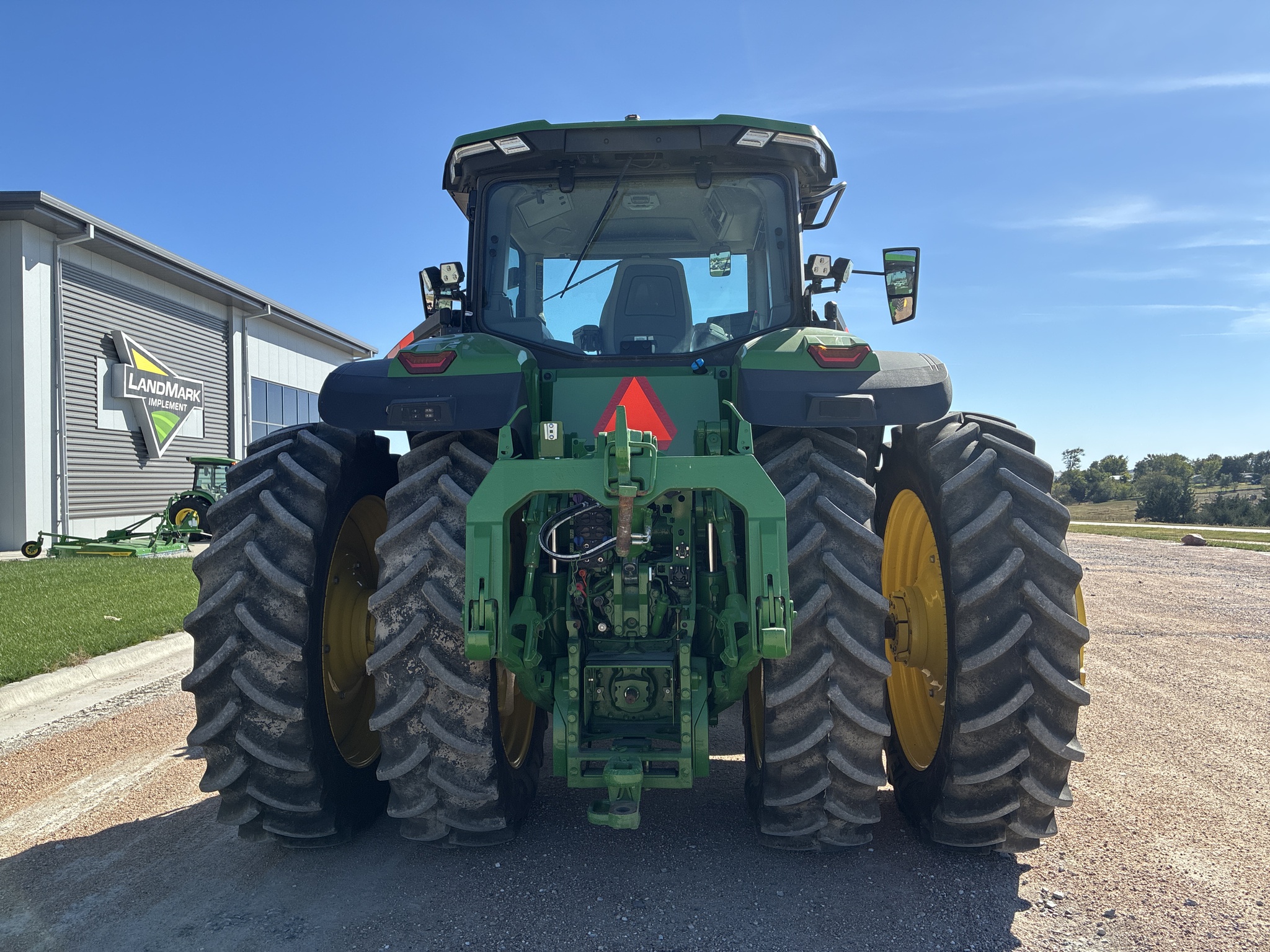  2025 John Deere 8R 370 at LandMark in Hebron, NE
