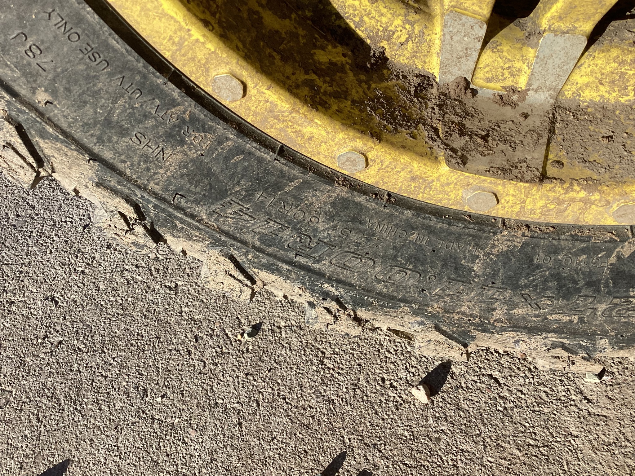  2024 John Deere XUV 835R at LandMark in Minden, NE