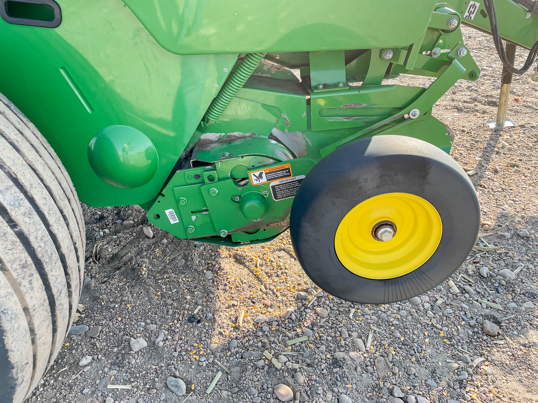  2023 John Deere 560R at LandMark in Arapahoe, NE