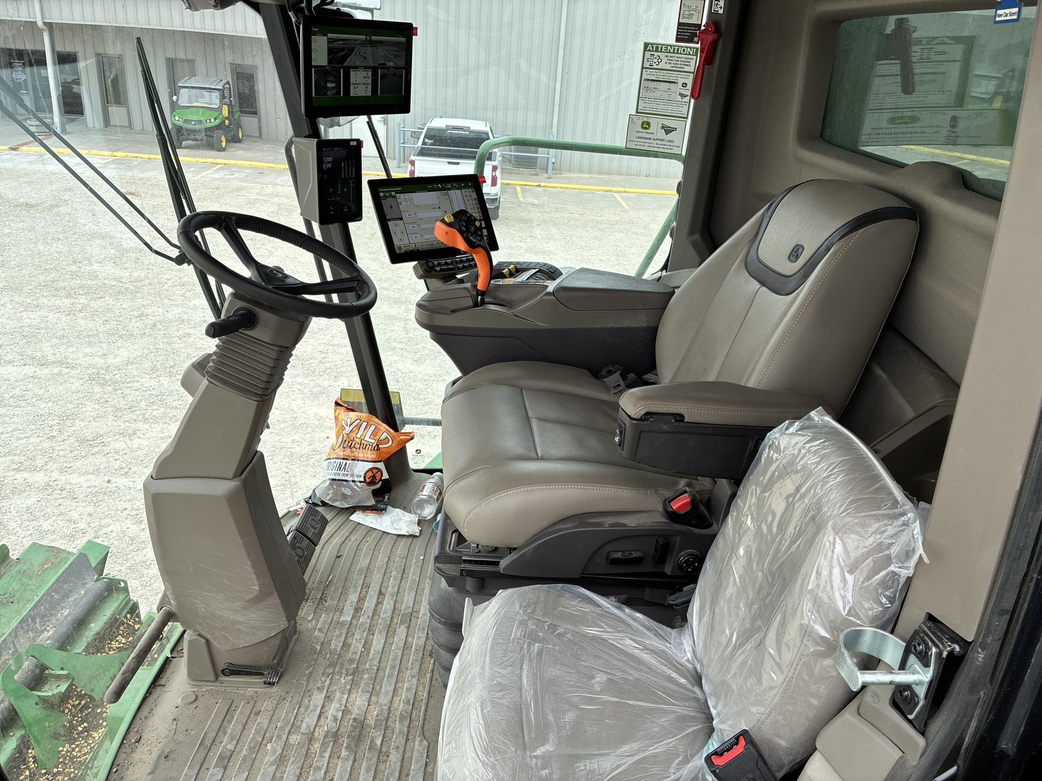  2025 John Deere S7 800 at LandMark in Smith Center, KS