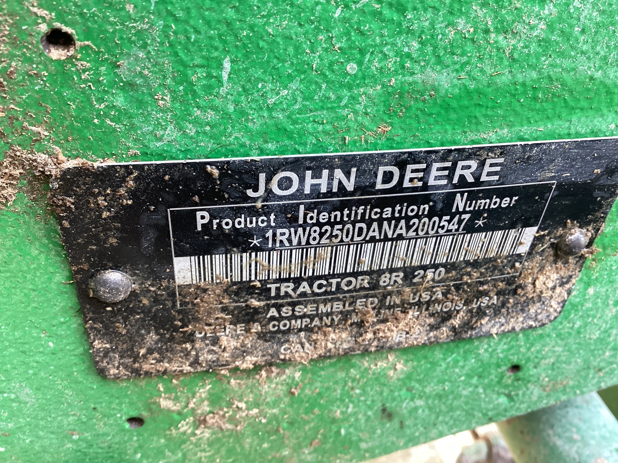 2022 John Deere 8R 250 at LandMark in Minden, NE