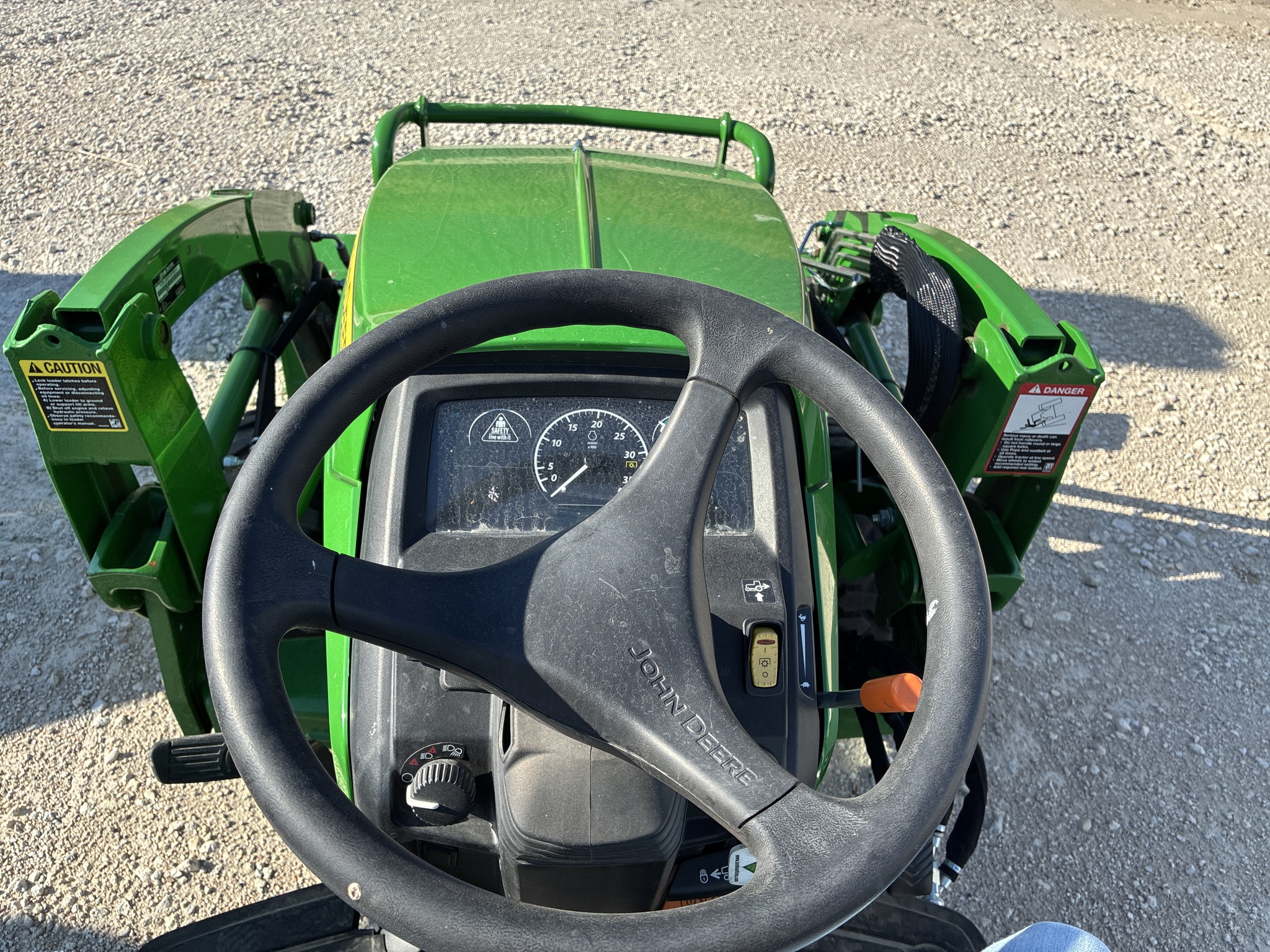  2020 John Deere 2025R at LandMark in Hastings, NE