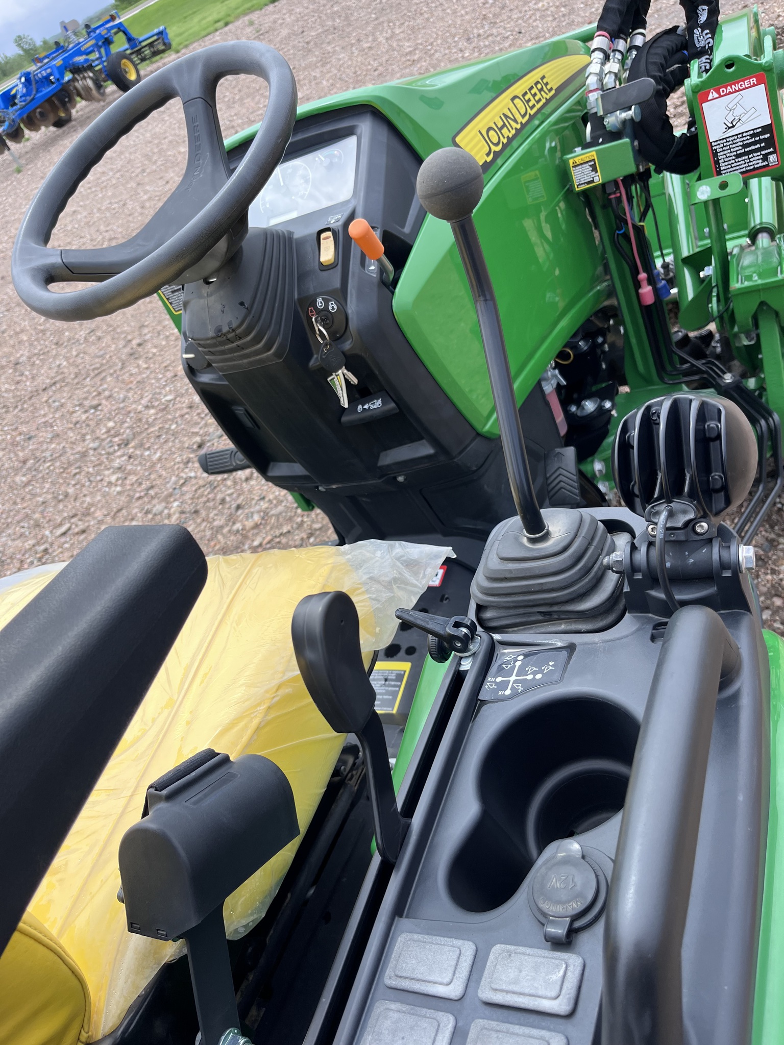  John Deere 2025R at LandMark in Minden, NE