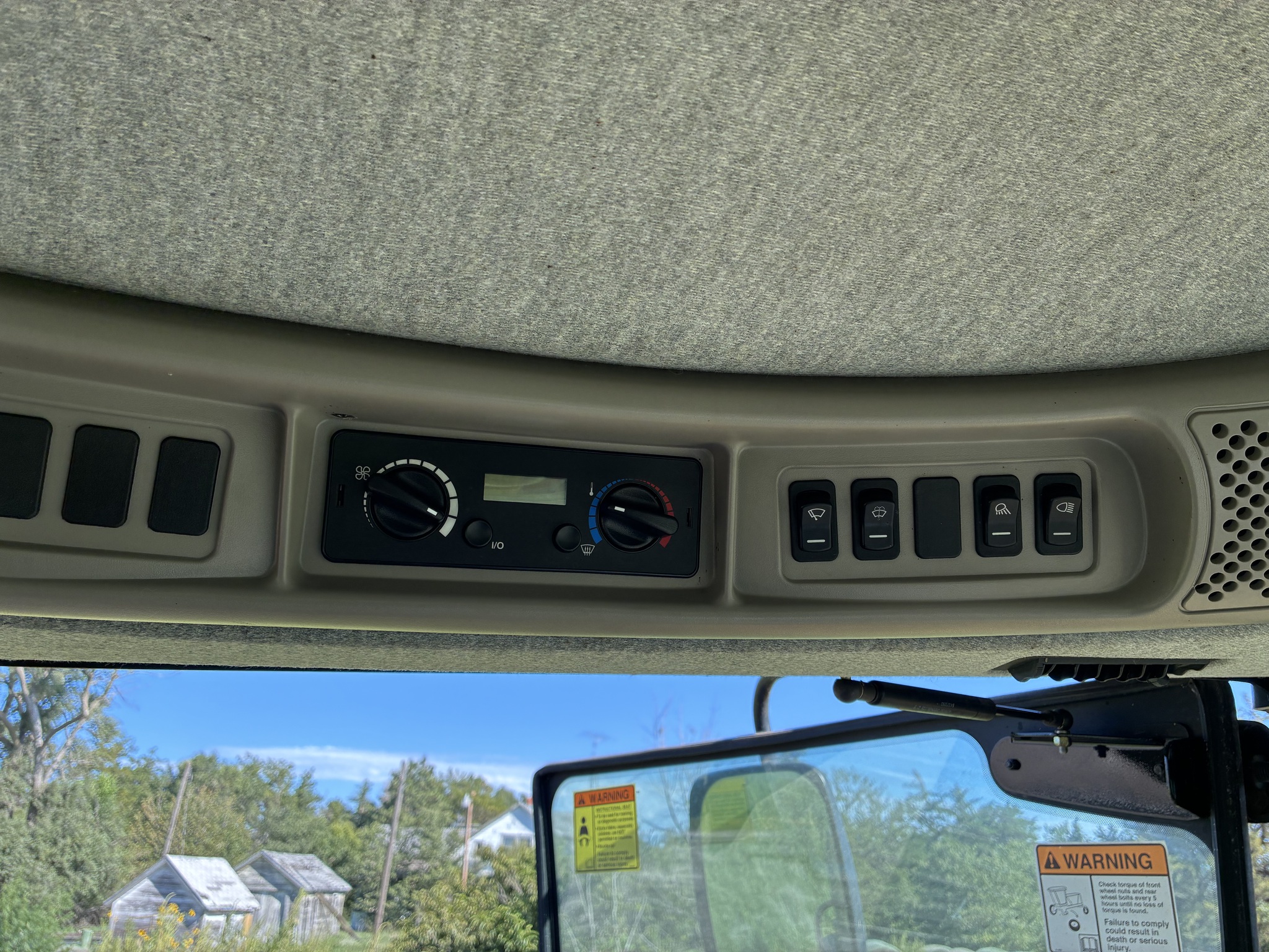  2011 NEW HOLLAND H8040 at LandMark in Lexington, NE