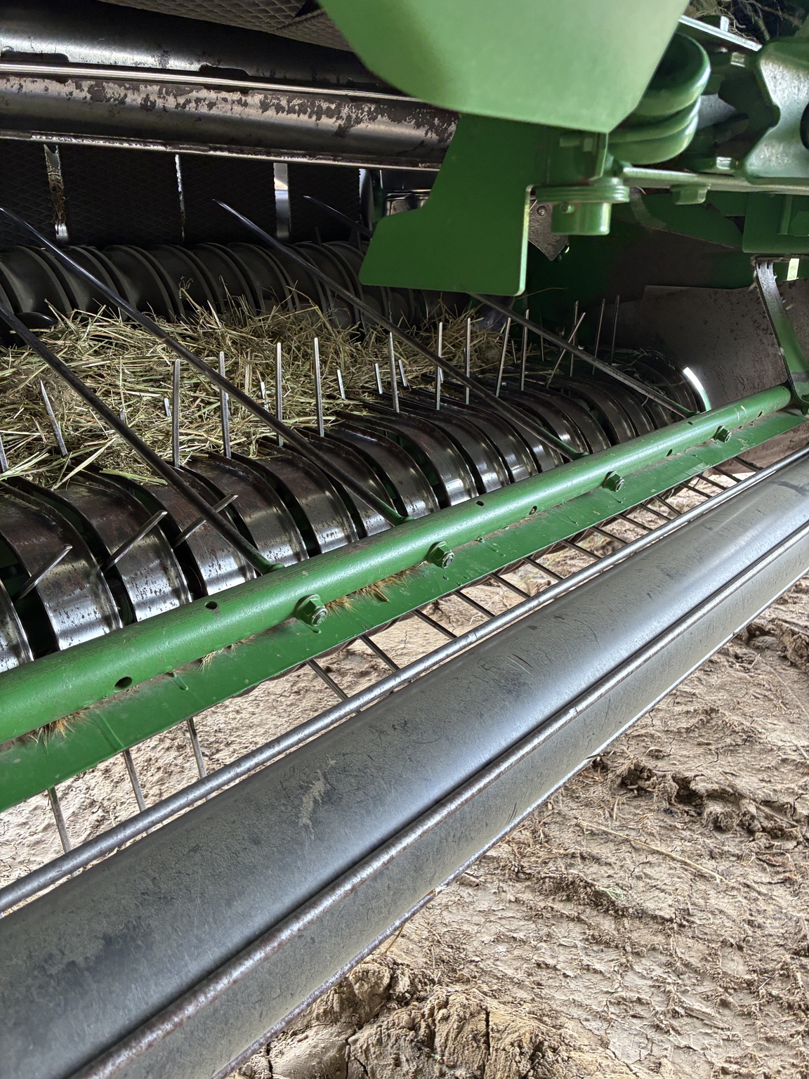  2013 John Deere 569 at LandMark in Arapahoe, NE