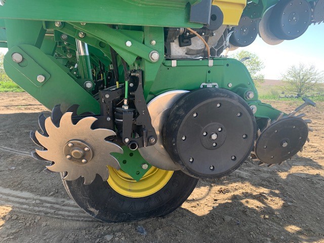  2018 John Deere 1795 at LandMark in Fairfield, NE