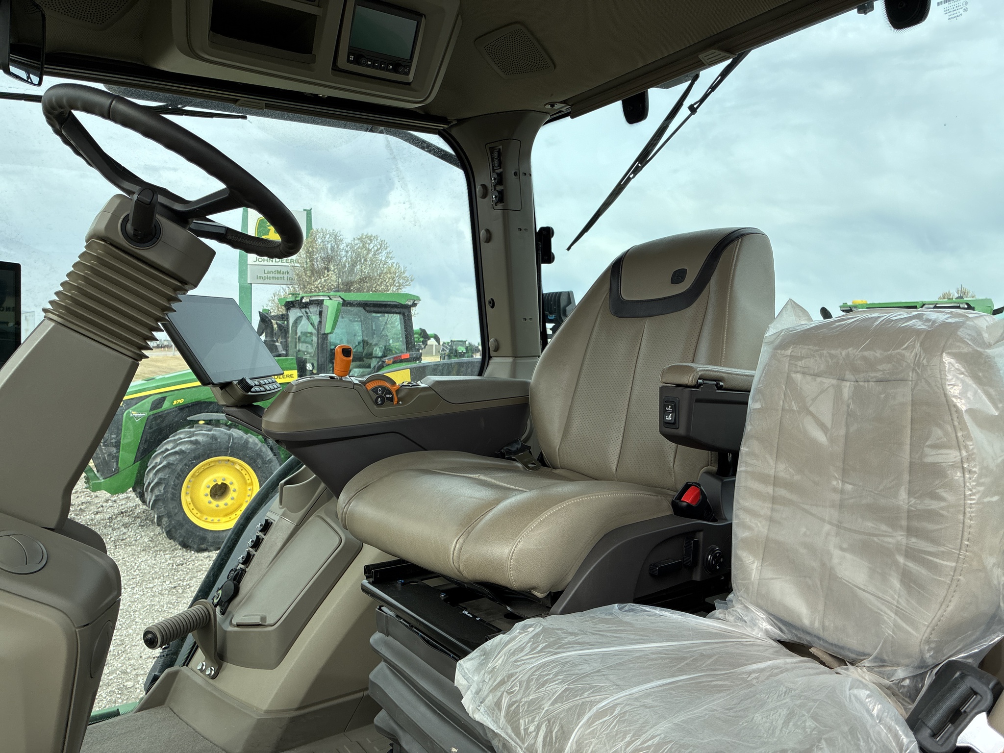  2024 John Deere 8R 280 at LandMark in Arapahoe, NE