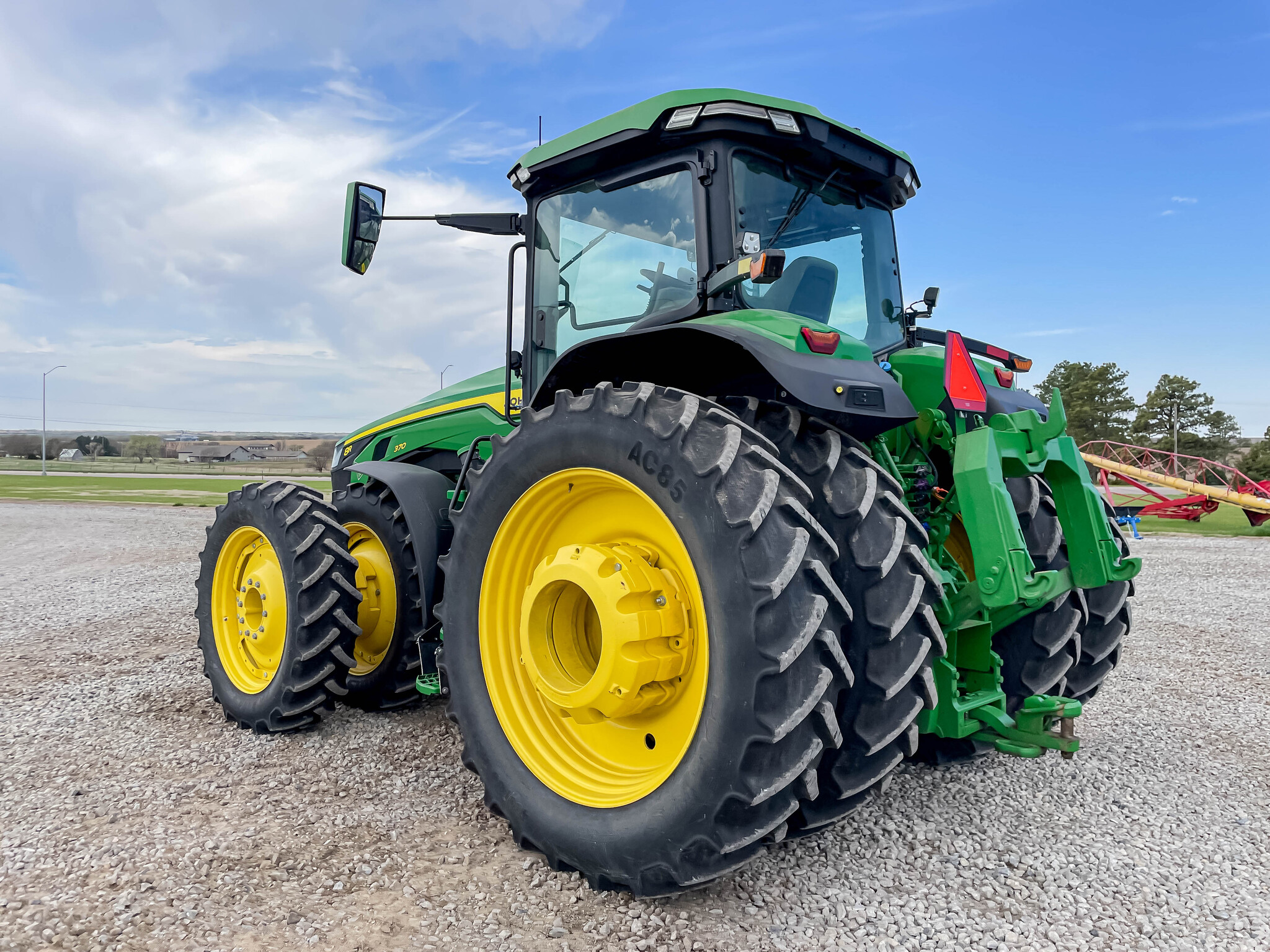  2023 John Deere 8R 370 at LandMark in Superior, NE
