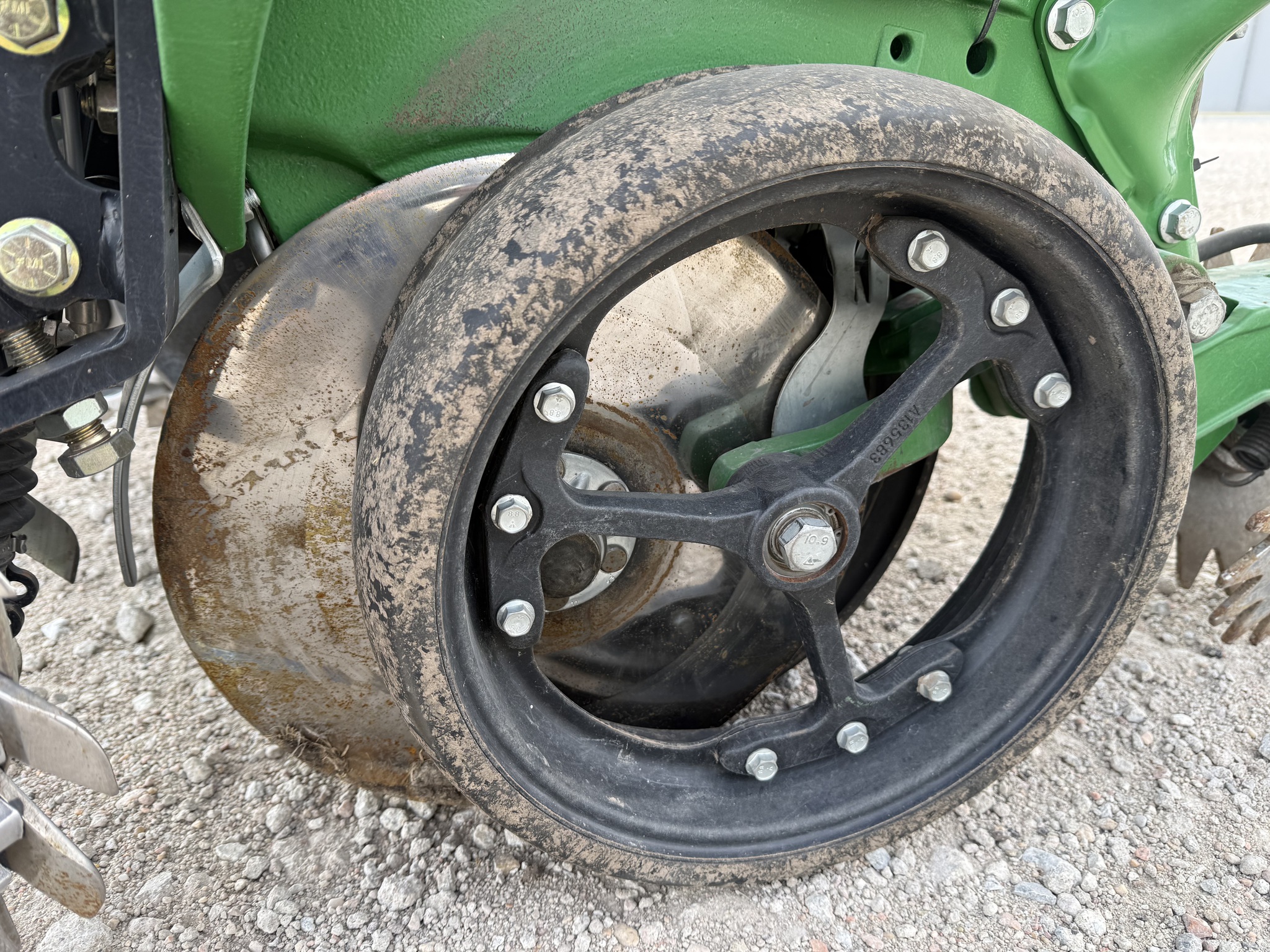  2025 John Deere 1725 at LandMark in Smith Center, KS