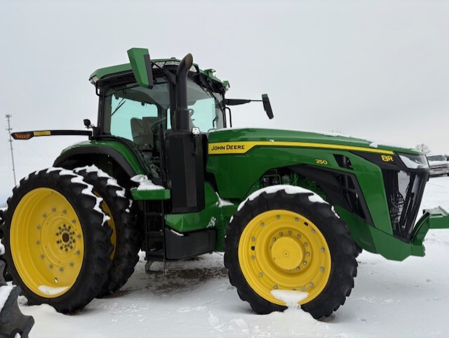 On Lot 2022 John Deere 8R 250 at Tri County Equipment Caro, MI
