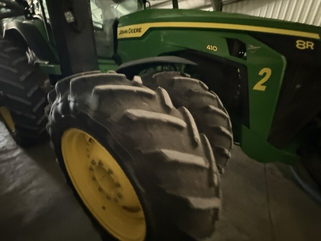  2023 John Deere 8R 410 at LandMark in Gothenburg, NE