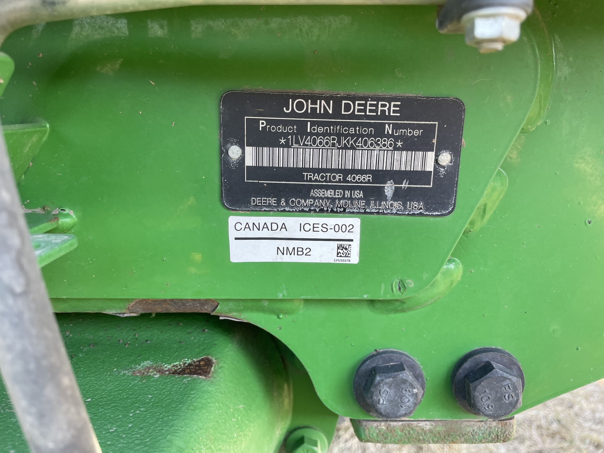  2018 John Deere 4066R at LandMark in Kearney, NE