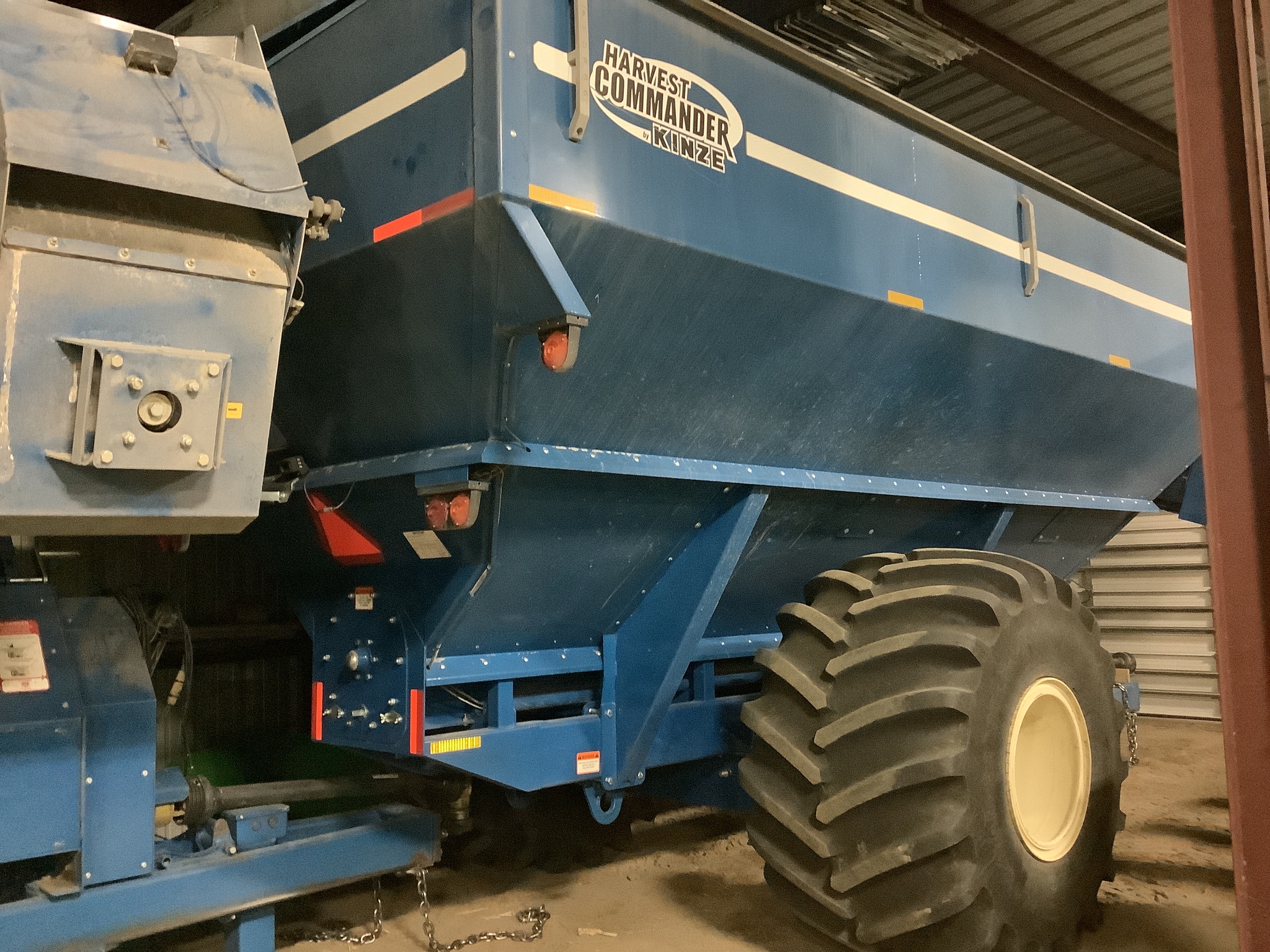  2011 Kinze 850 at LandMark in Arapahoe, NE