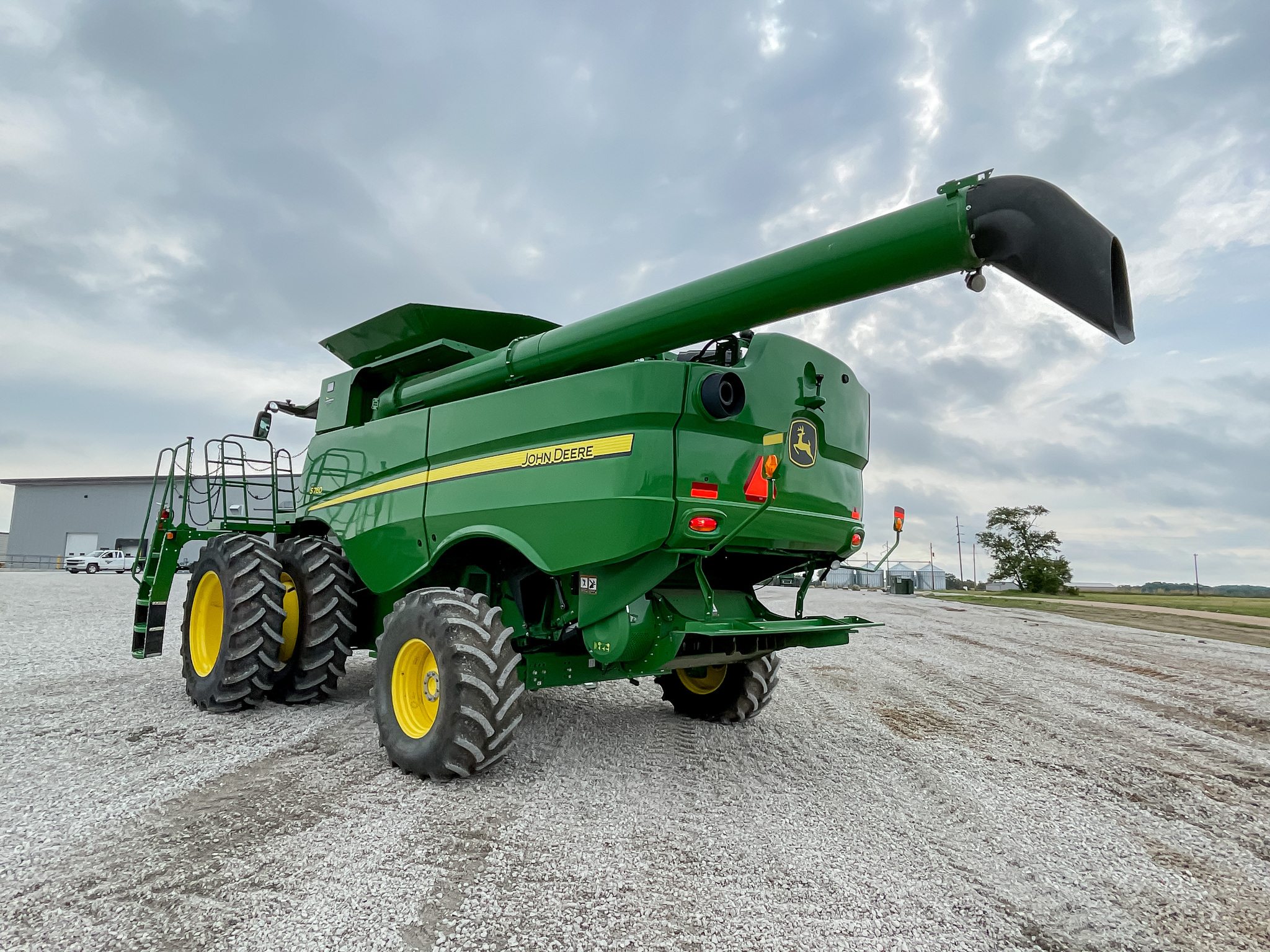  2024 John Deere S760 at LandMark in Arapahoe, NE