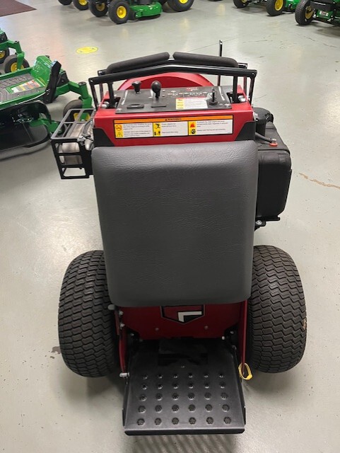On Lot  Ferris FB1000 at Tri County Equipment Saginaw, MI