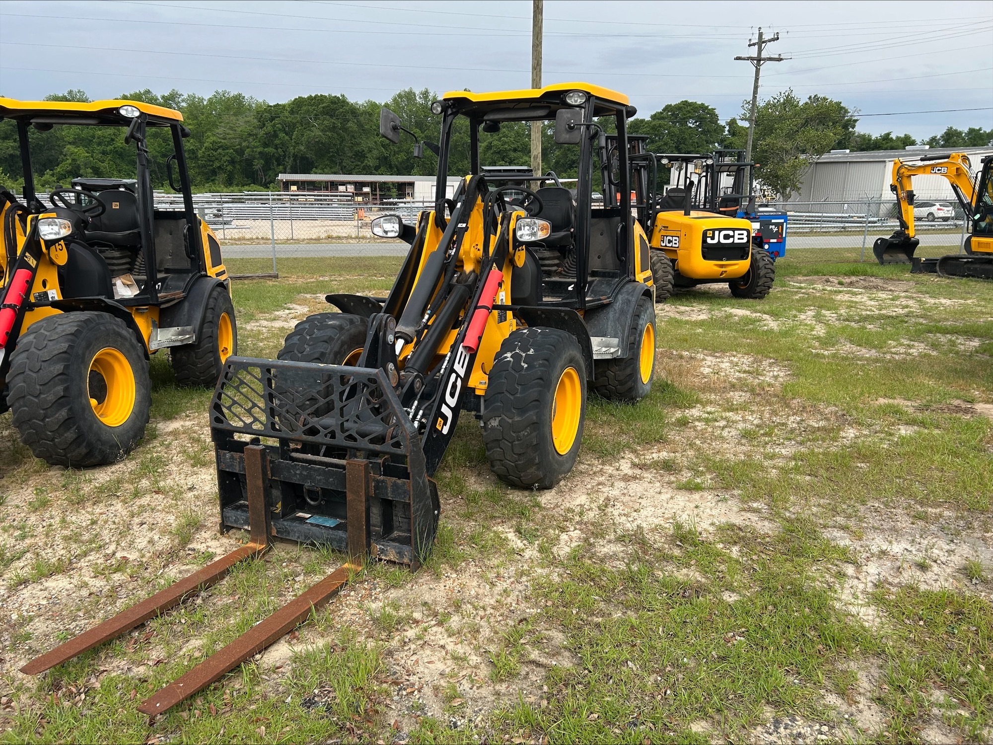 2023 JCB 407 T4 at Briggs JCB Tifton, GA