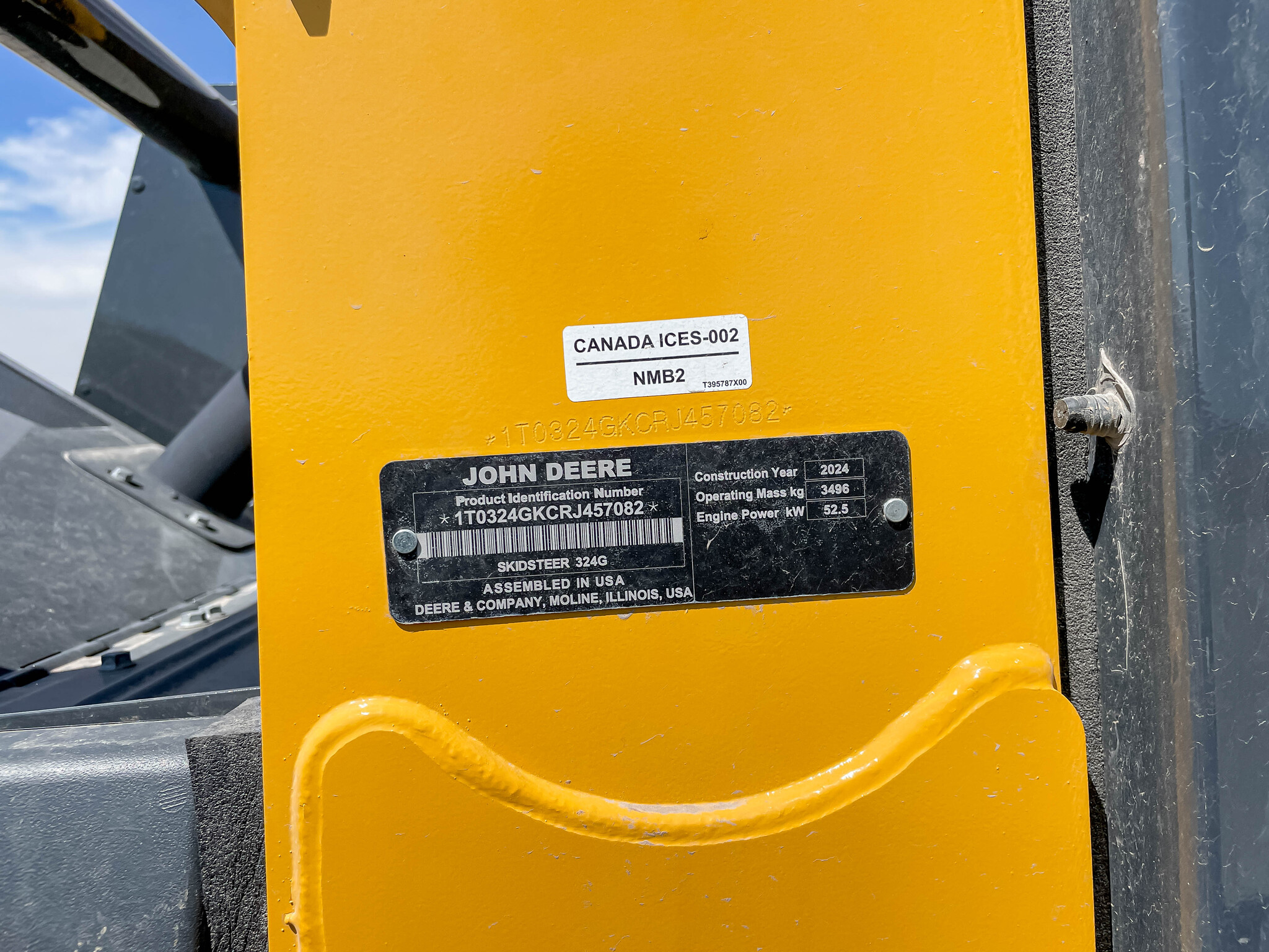  2023 John Deere 324G at LandMark in Hebron, NE