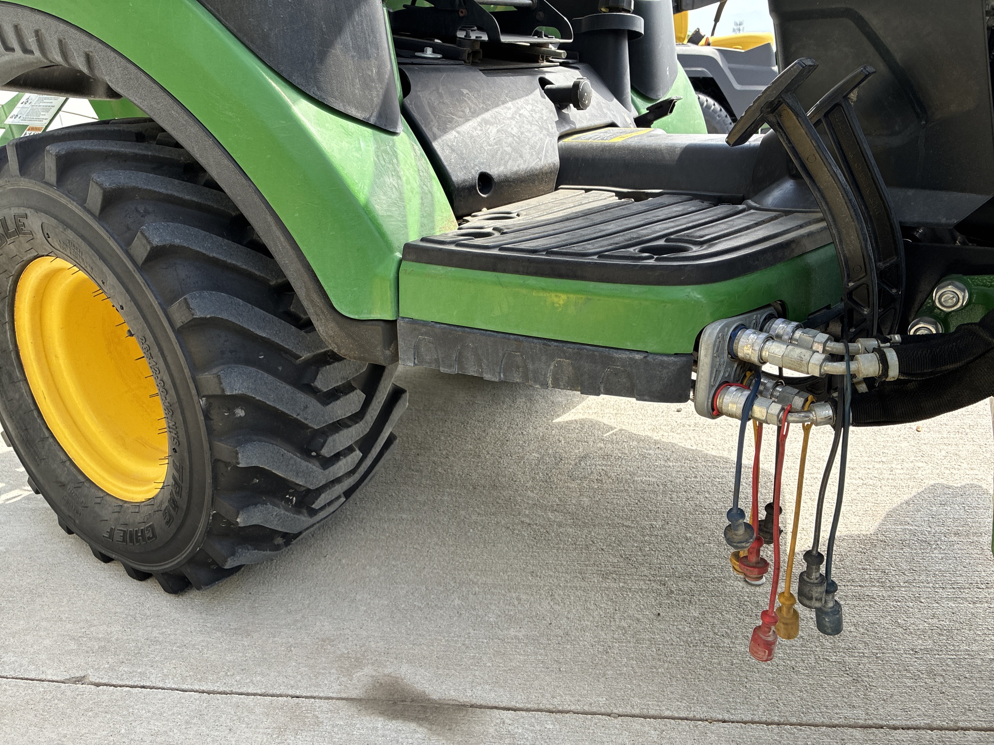  2015 John Deere 1025R at LandMark in Hebron, NE