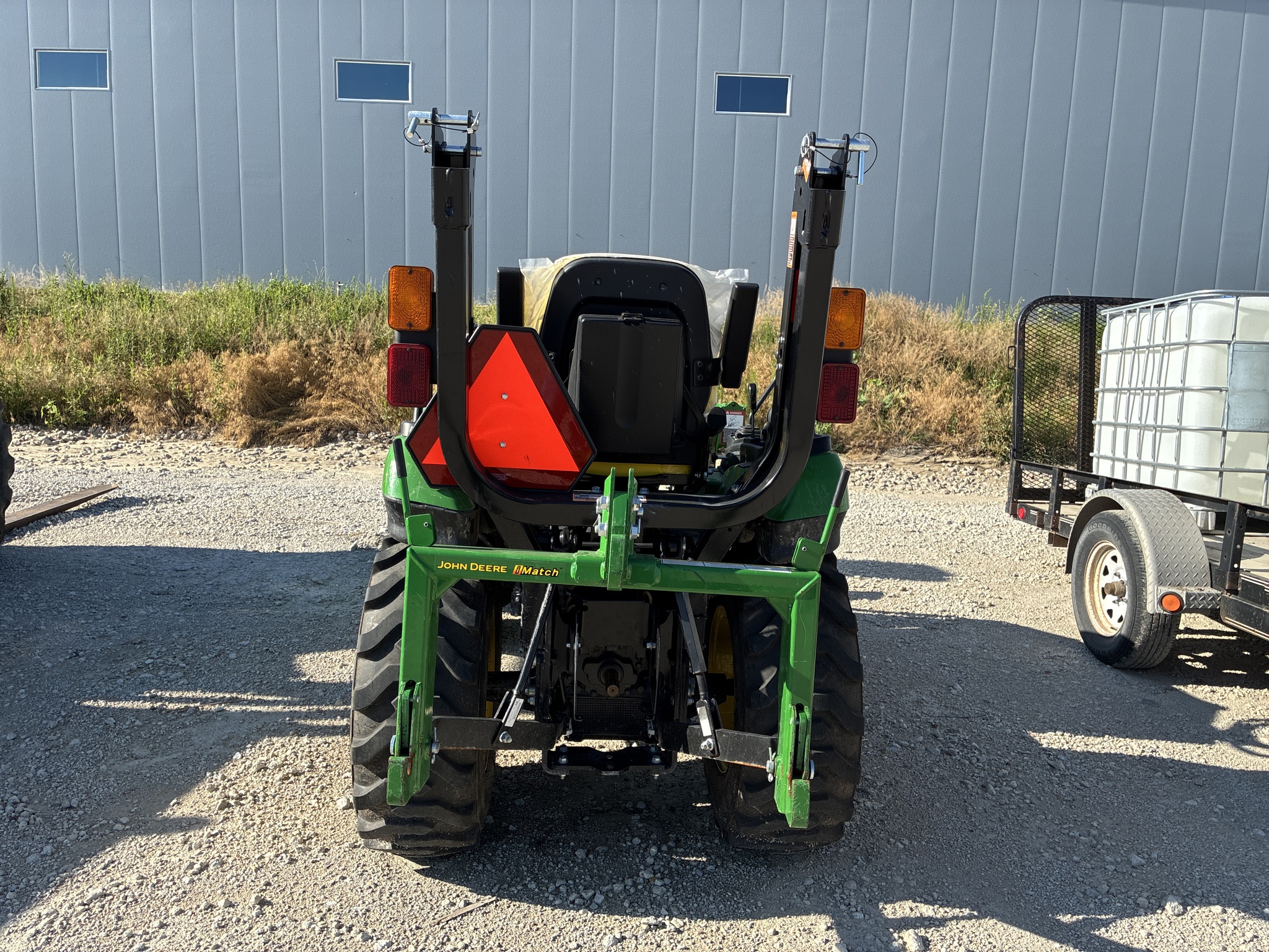  2020 John Deere 2025R at LandMark in Hastings, NE