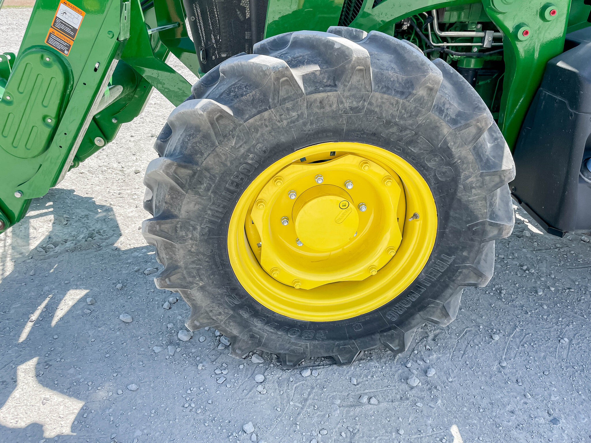  2022 John Deere 5090M at LandMark in Hebron, NE