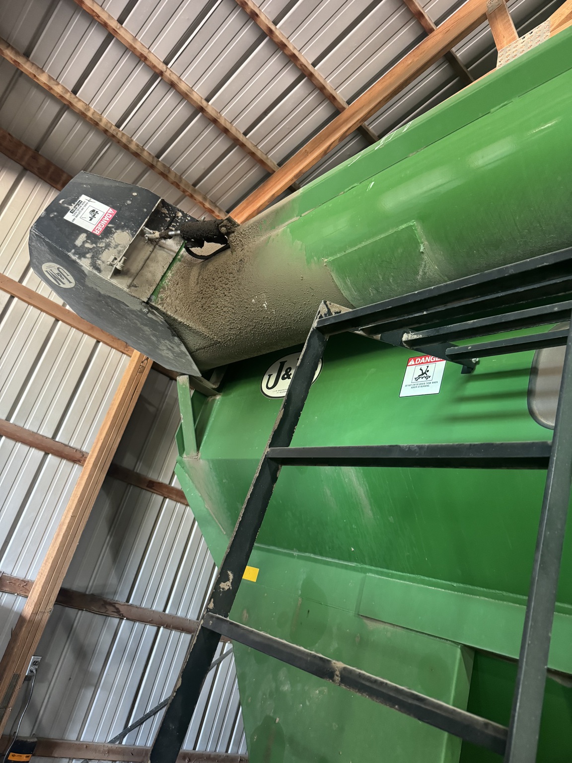  2002 J&m 750 at LandMark in Arapahoe, NE