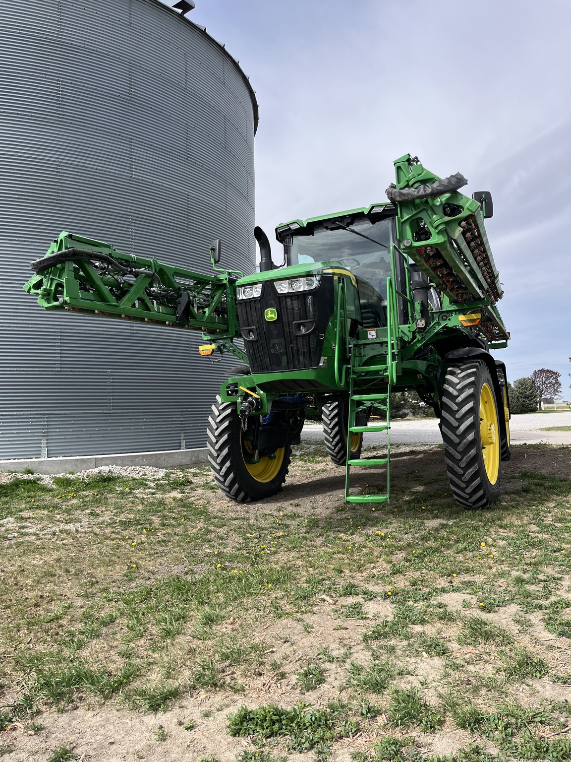  2024 John Deere 412R at LandMark in Minden, NE