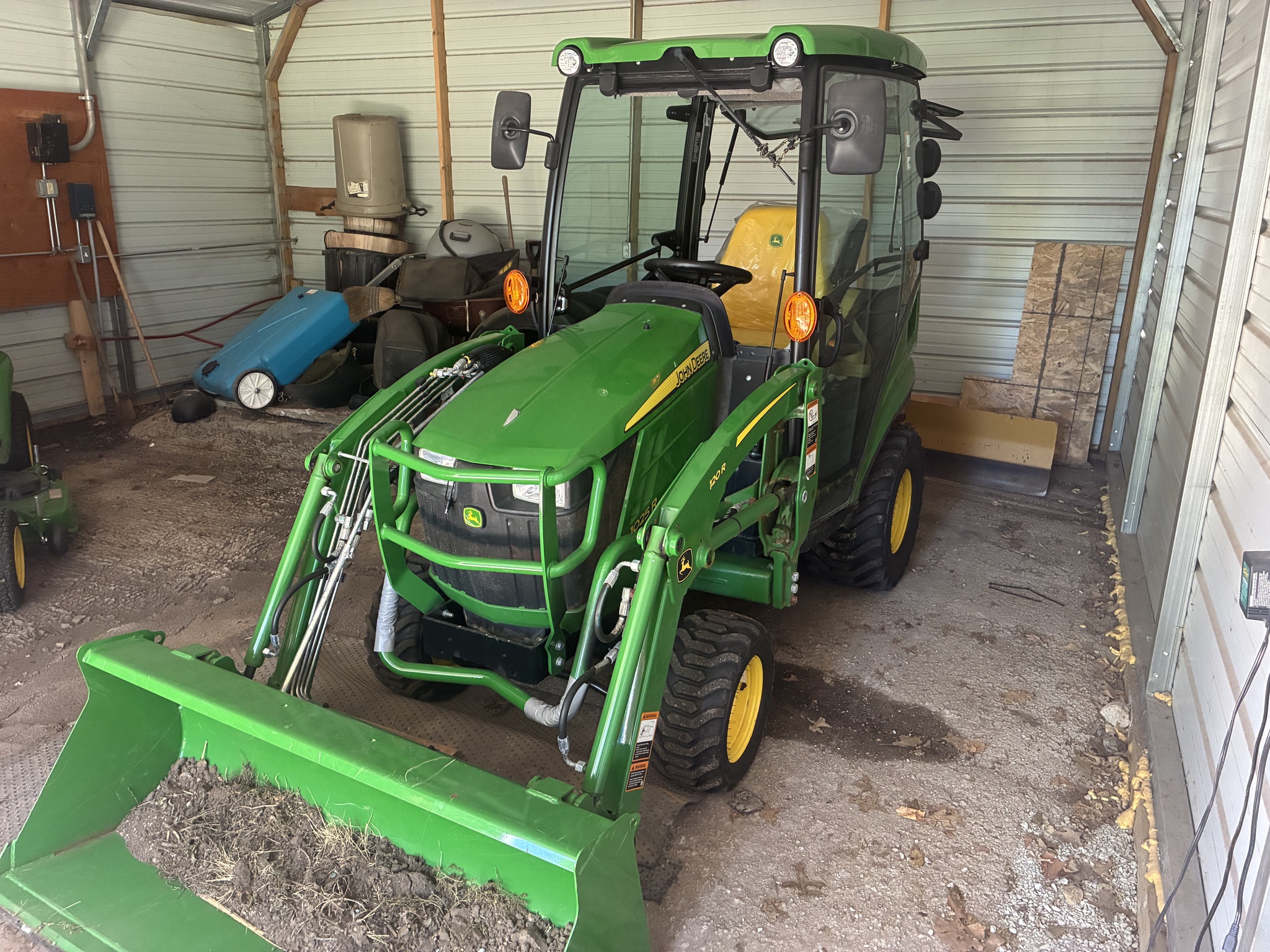  2022 John Deere 1025R at LandMark in Beatrice, NE
