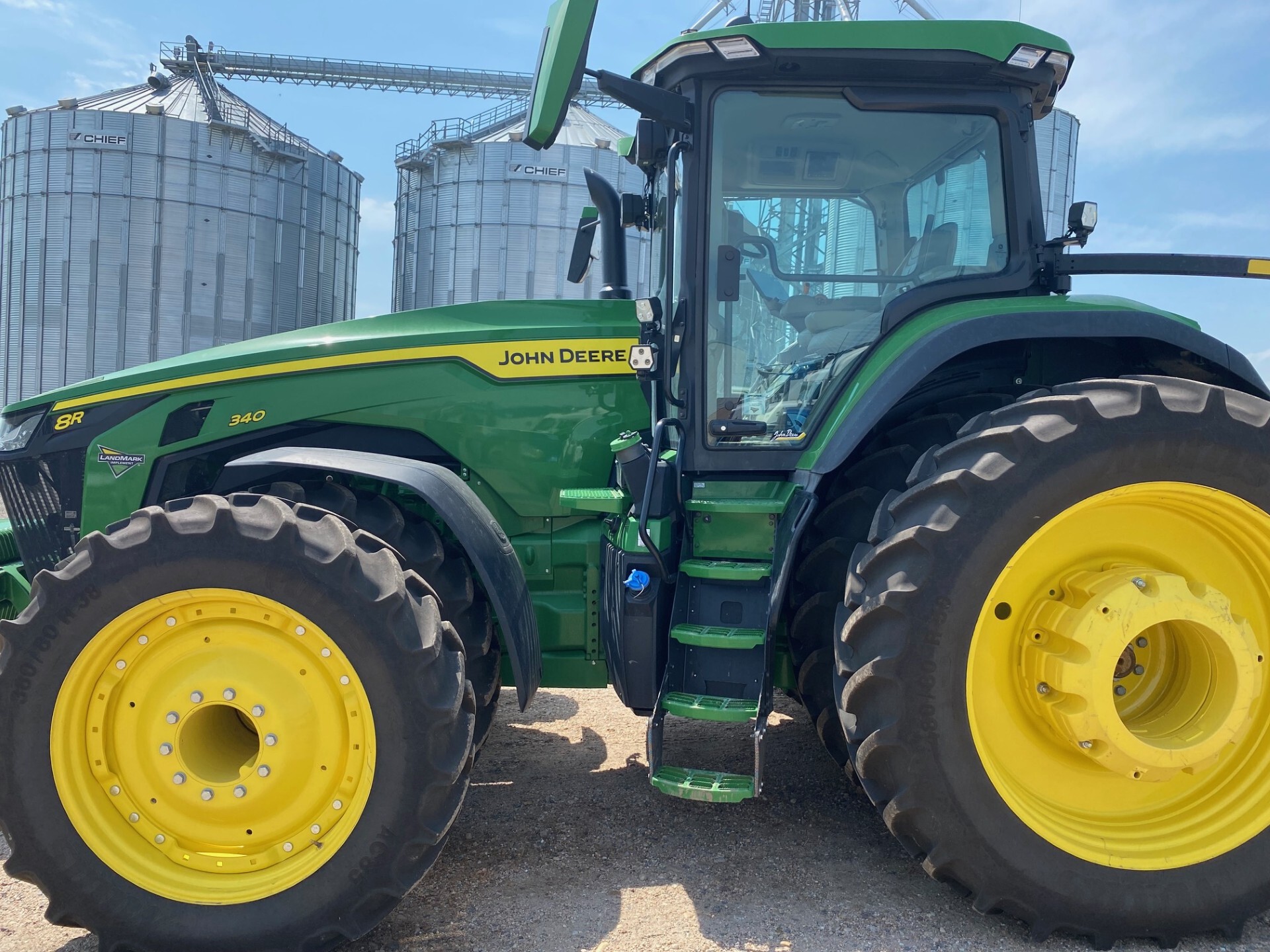  2024 John Deere 8R 340 at LandMark in Kearney, NE