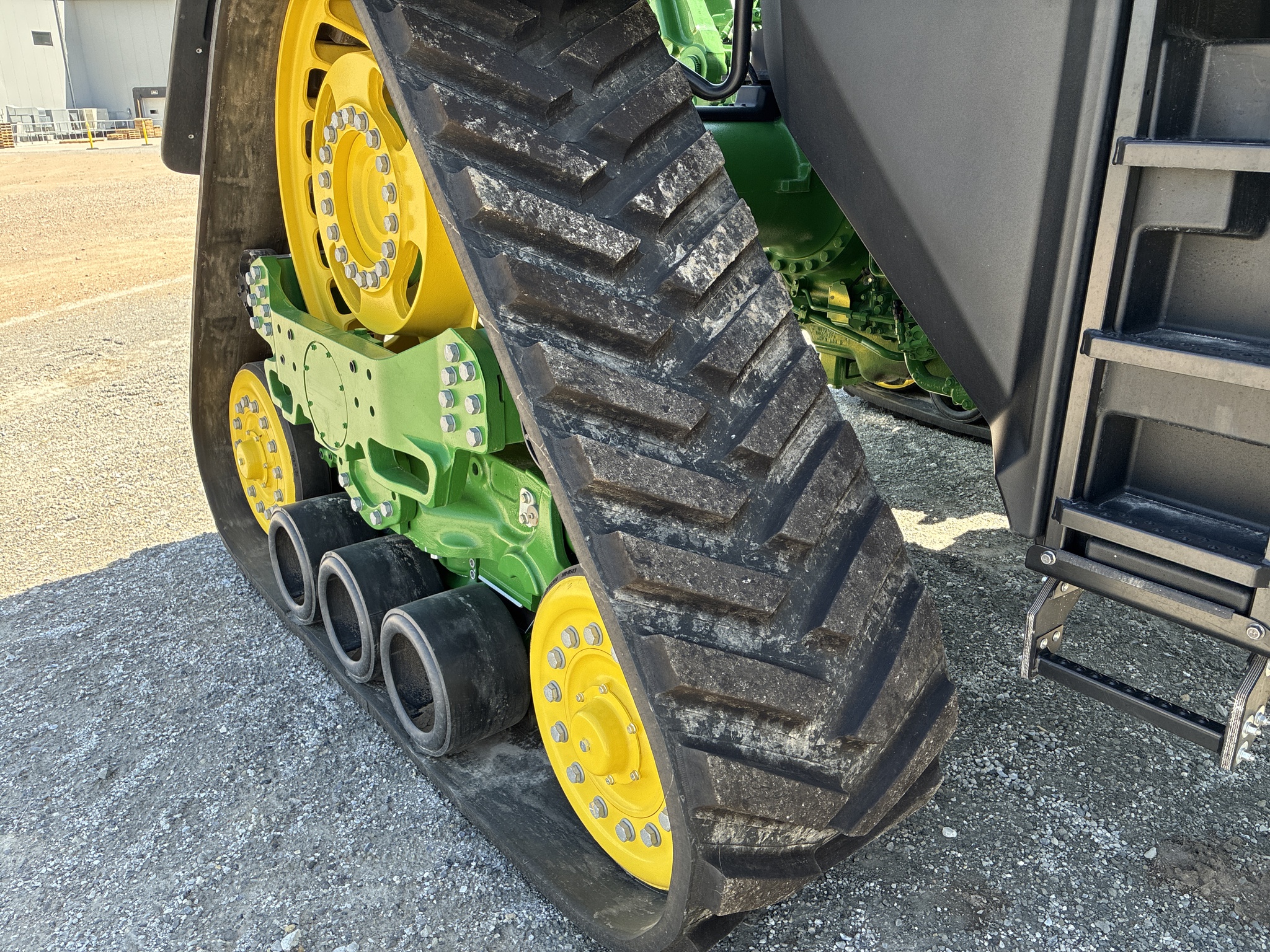  2023 John Deere 8RX 370 at LandMark in Hebron, NE