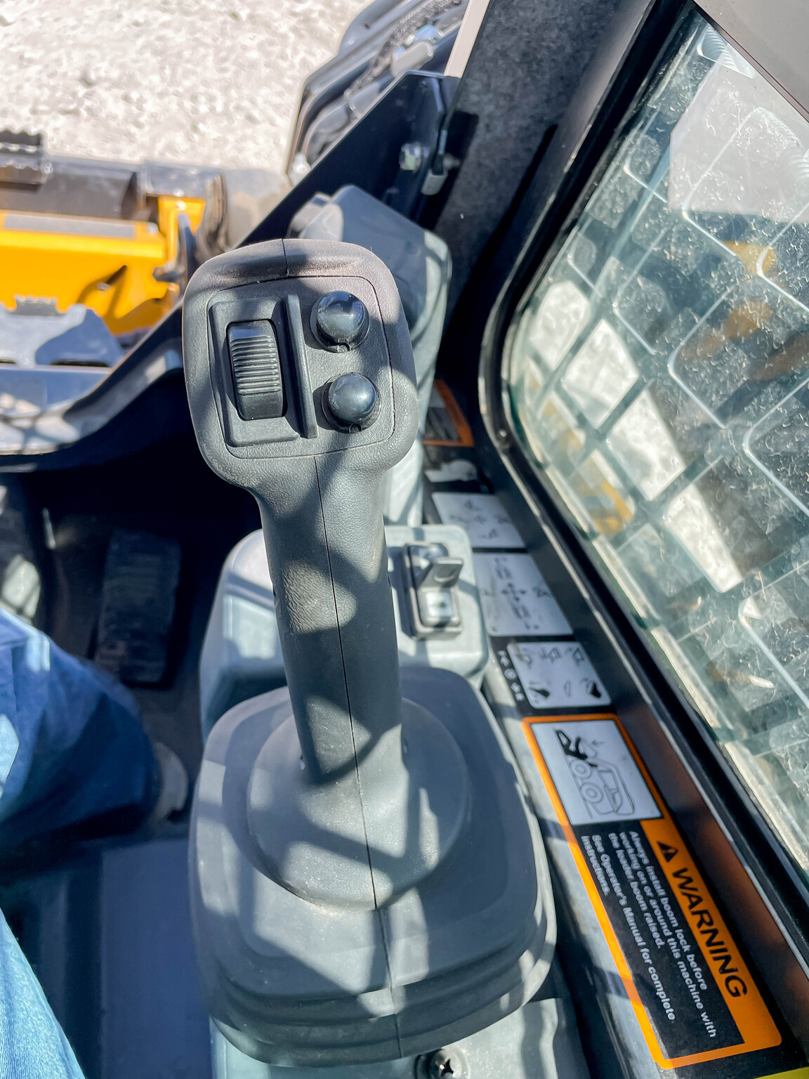  2023 John Deere 324G at LandMark in Hebron, NE