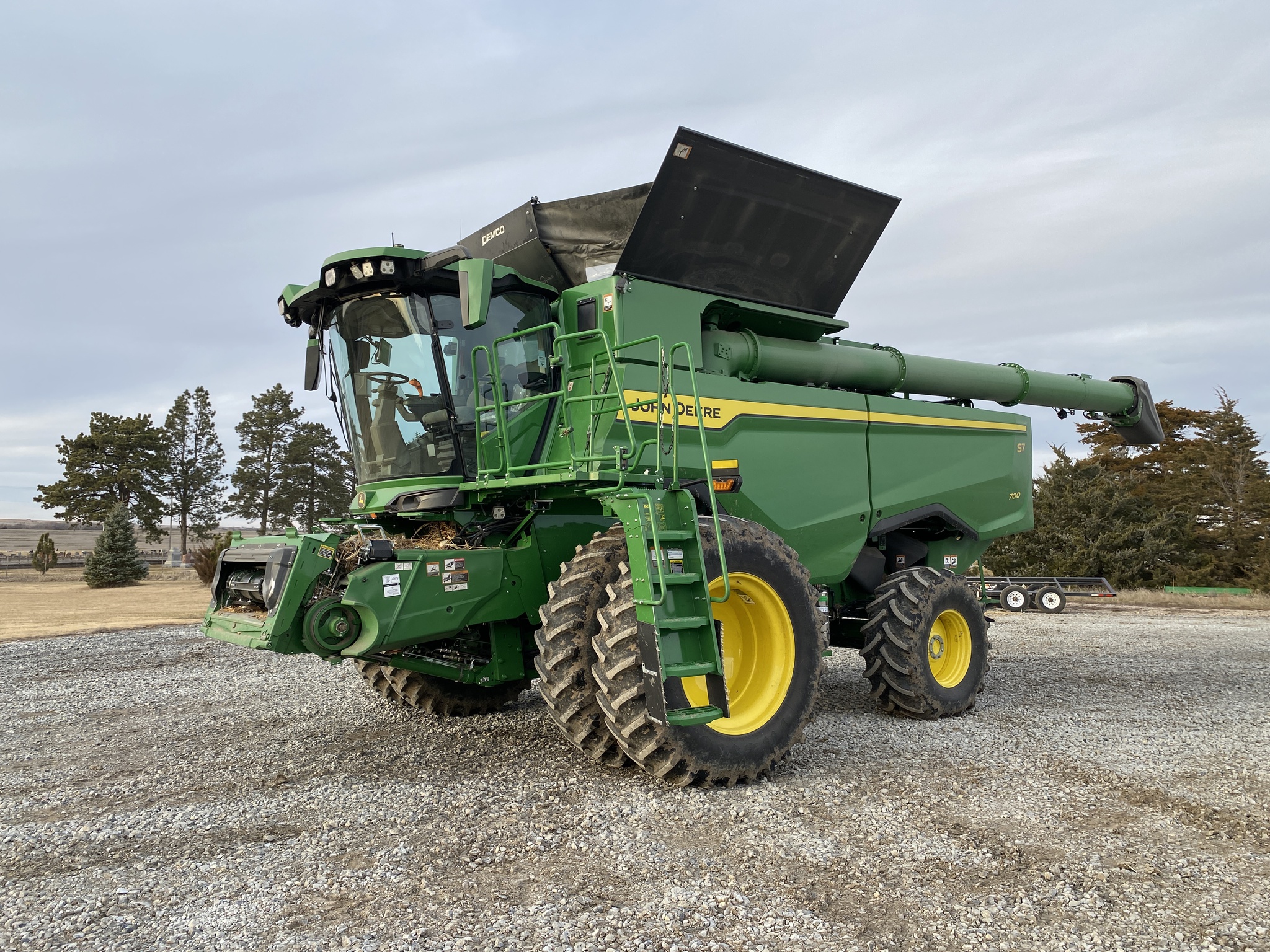  2025 John Deere S7 700 at LandMark in Superior, NE