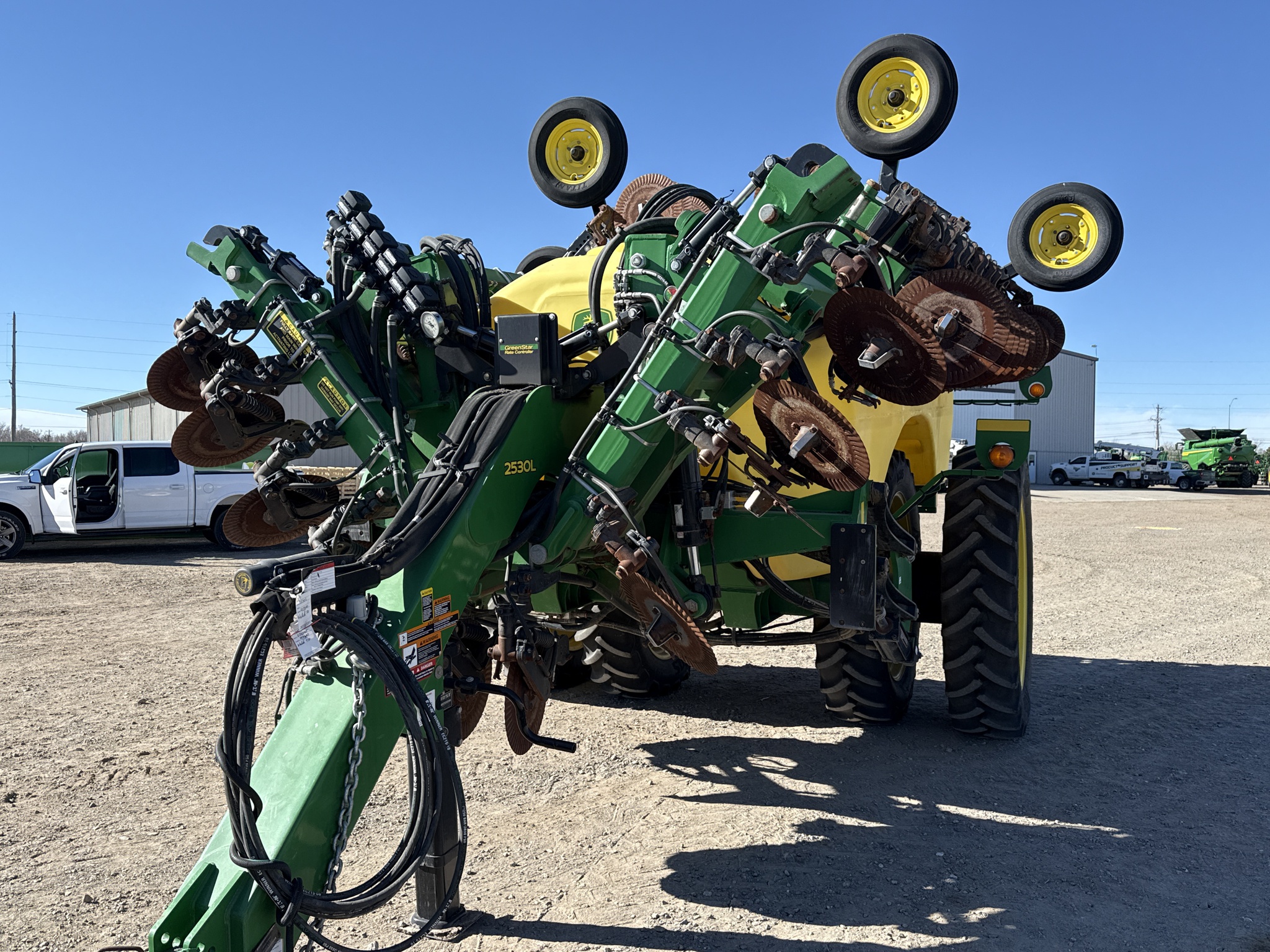  2022 John Deere 2530L at LandMark in Gothenburg, NE