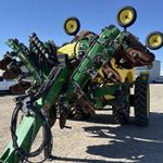  2022 John Deere 2530L at LandMark in Gothenburg, NE