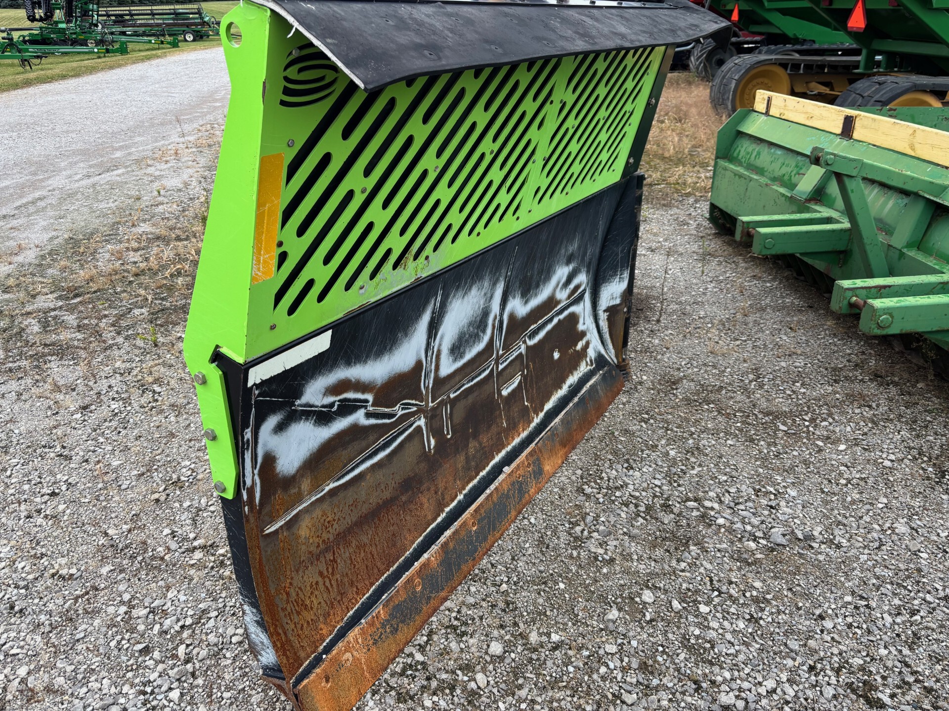 On Lot 2020 Schulte V-100-400 at Tri County Equipment Caro, MI