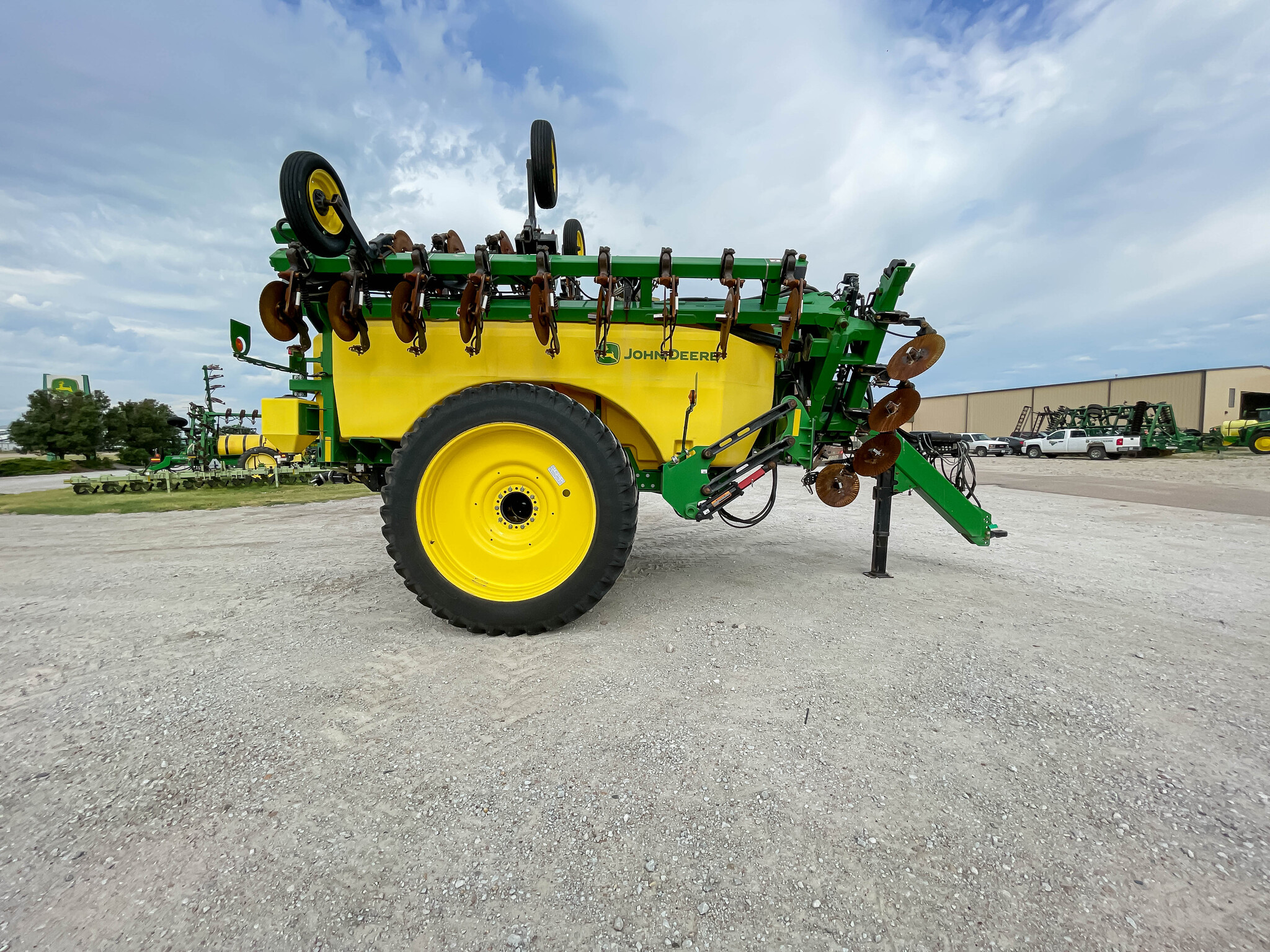  2020 John Deere 2530l at LandMark in Kearney, NE