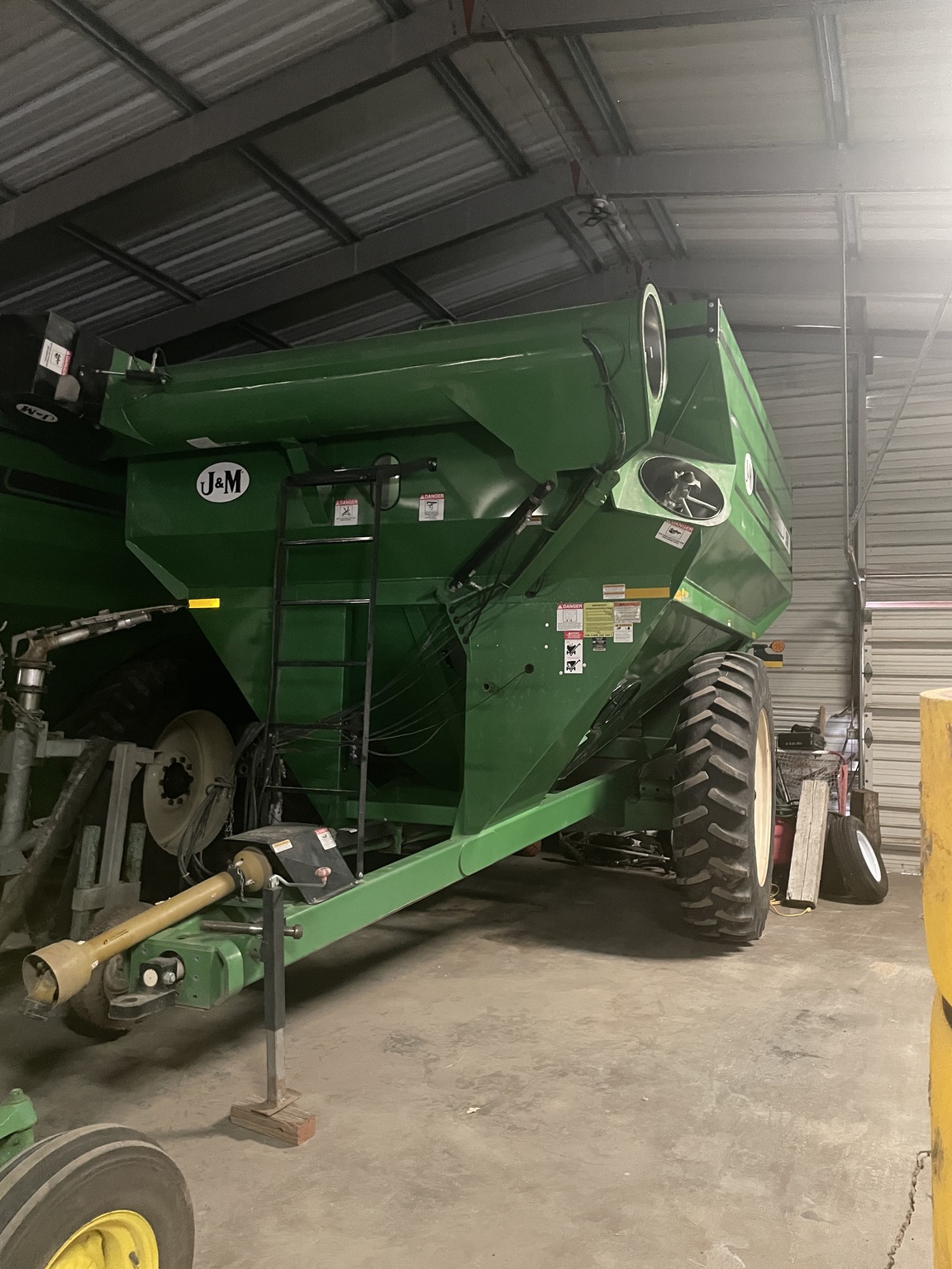  2012 J&m 750 at LandMark in Kearney, NE