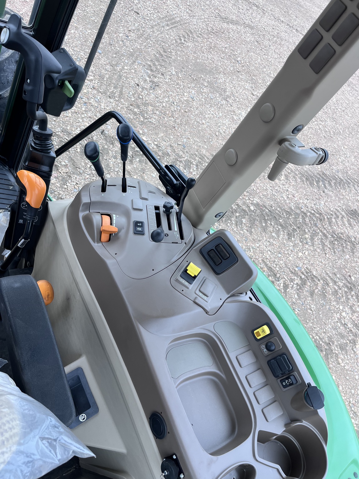  2023 John Deere 5075E at LandMark in Minden, NE