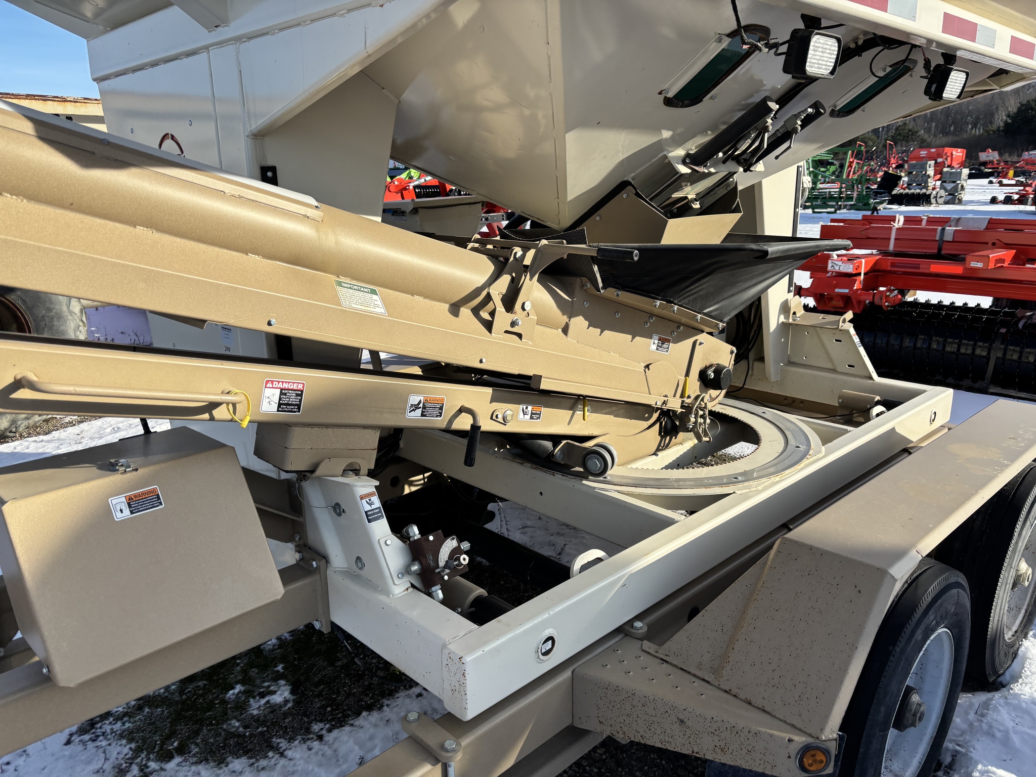 On Lot 2018 Unverferth 3955DXL at Tri County Equipment Sandusky, MI