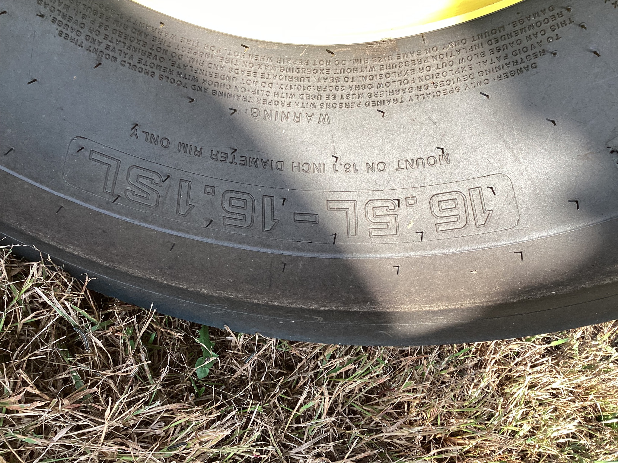  2024 John Deere W235R at LandMark in Minden, NE