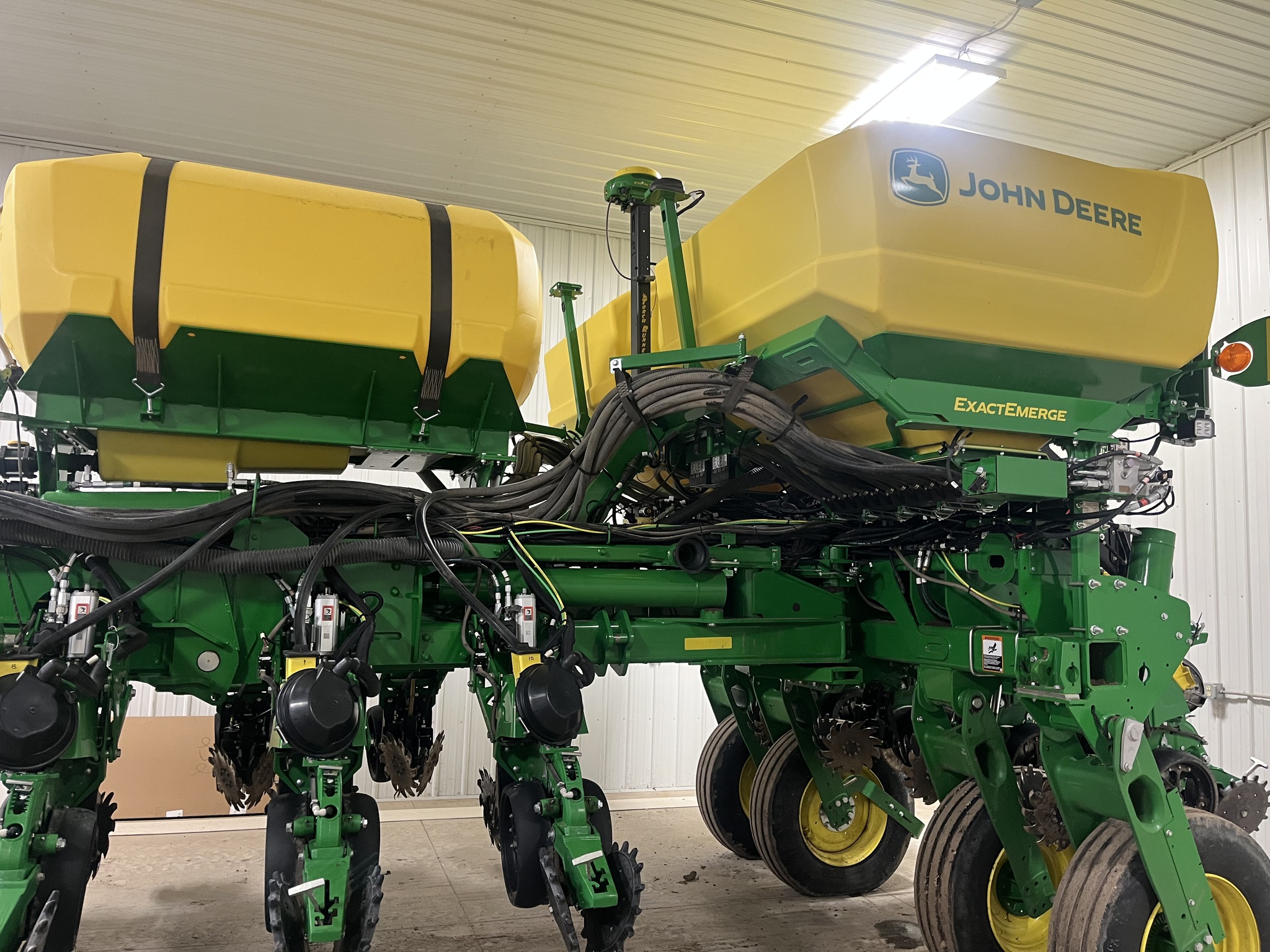 2025 John Deere 1775NT at LandMark in Hastings, NE