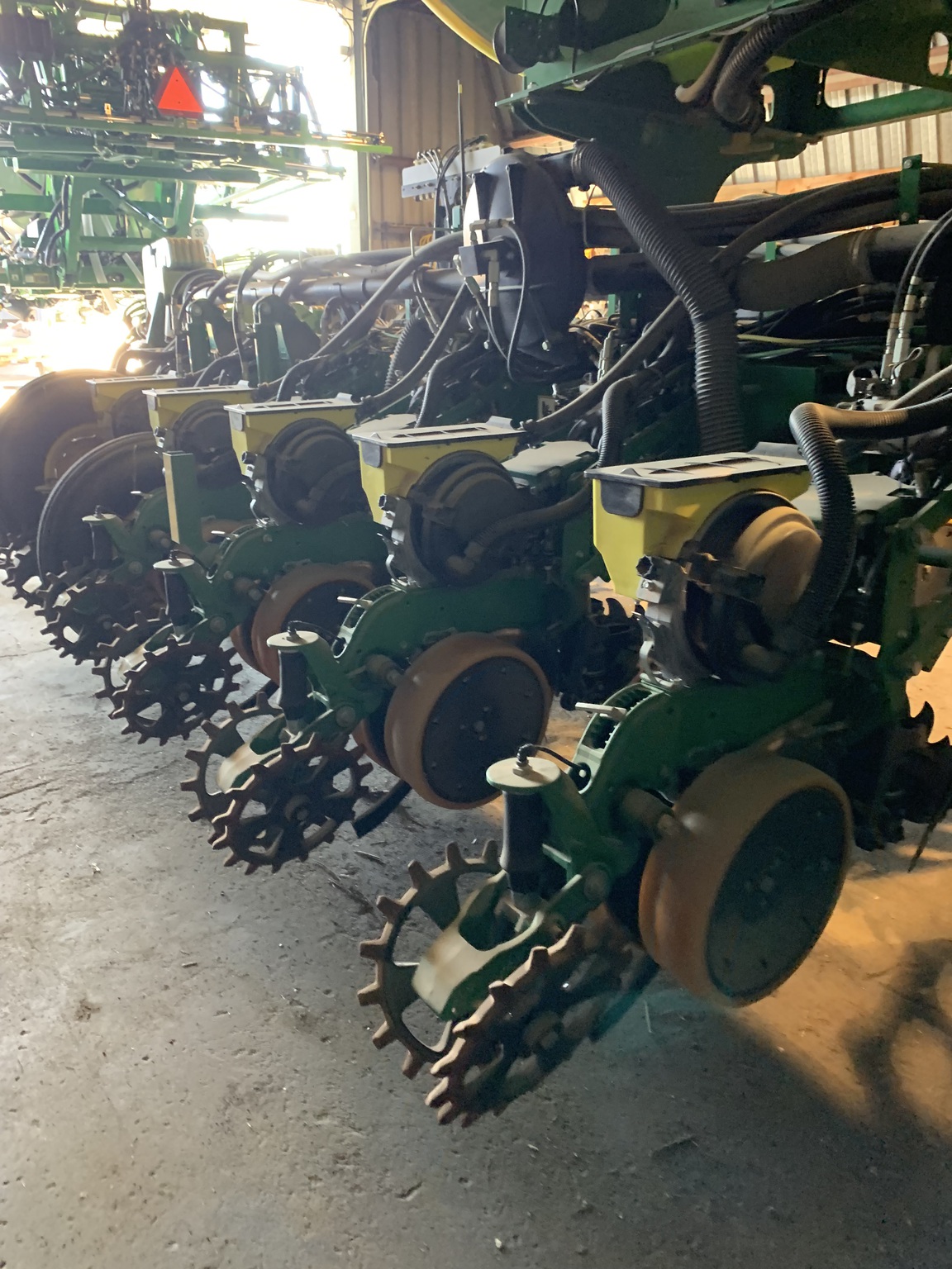  2018 John Deere 1775NT at LandMark in Arapahoe, NE