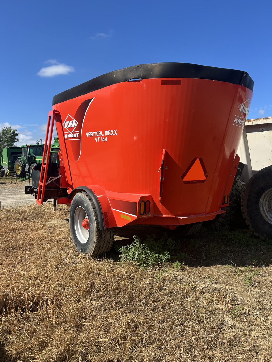On Lot 2018 Kuhn VT144T at Tri County Equipment Marlette, MI