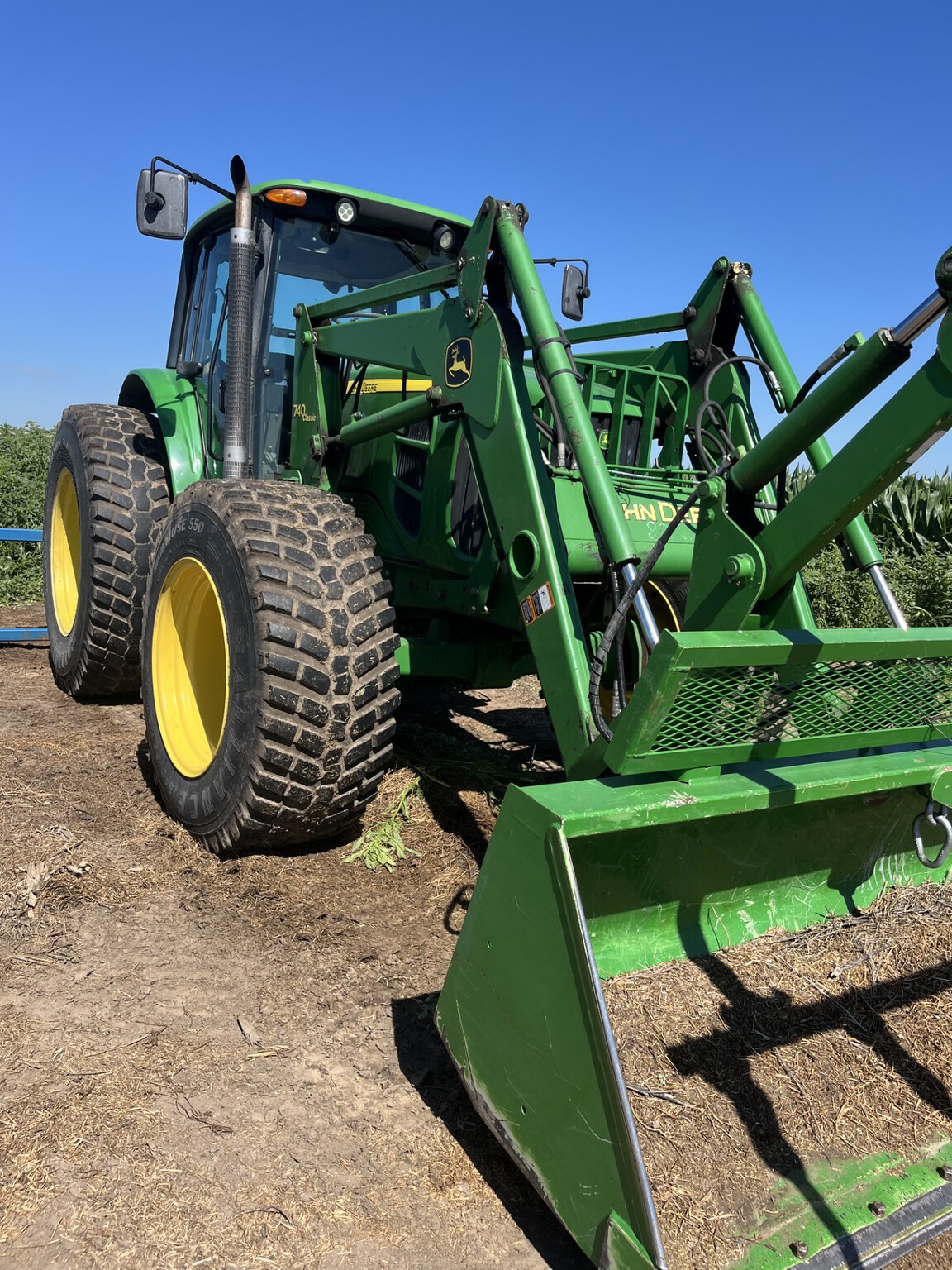   John Deere 7330 at LandMark in Gothenburg, NE