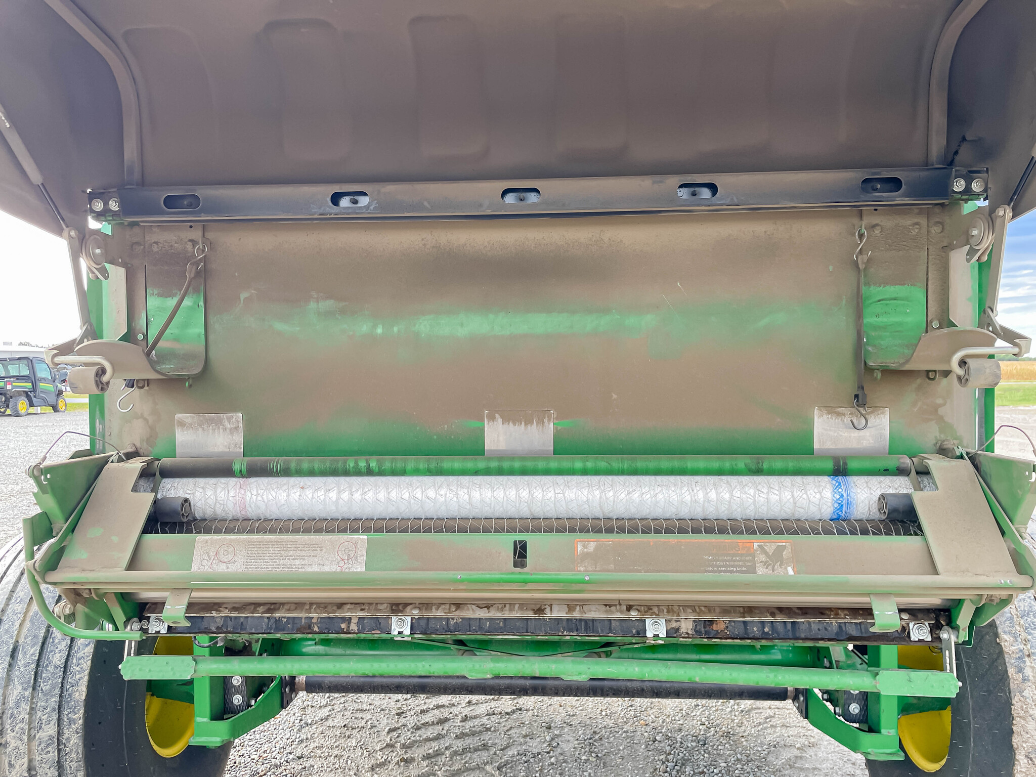  2023 John Deere 560R at LandMark in Smith Center, KS