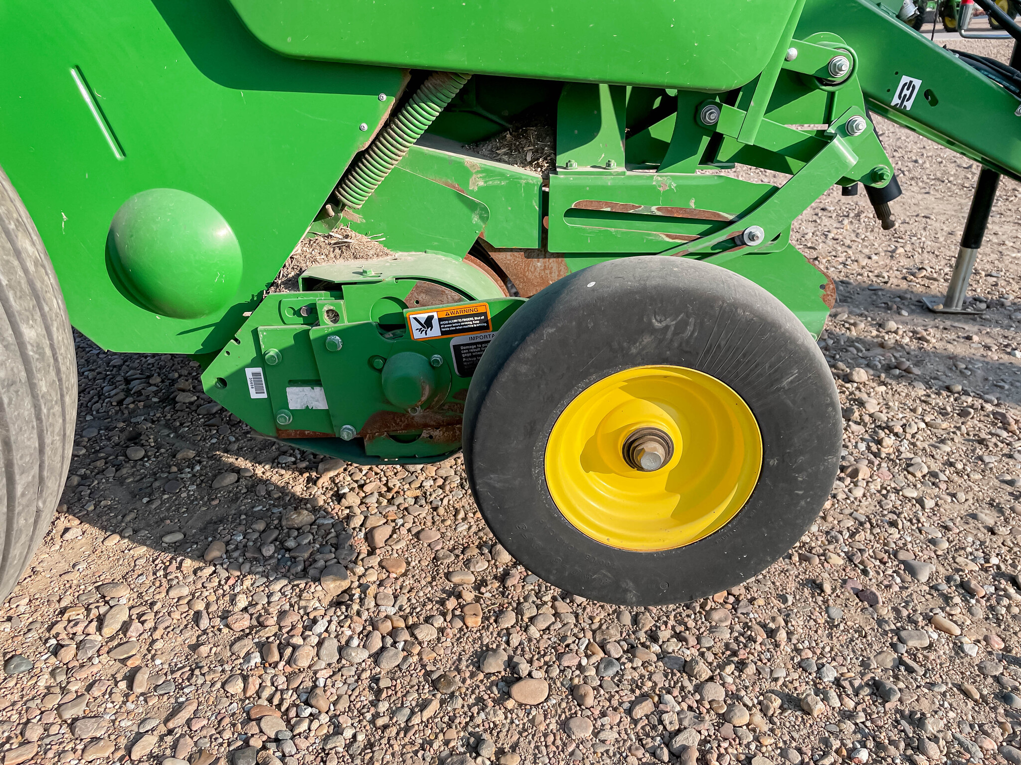  2022 John Deere 560R at LandMark in Minden, NE