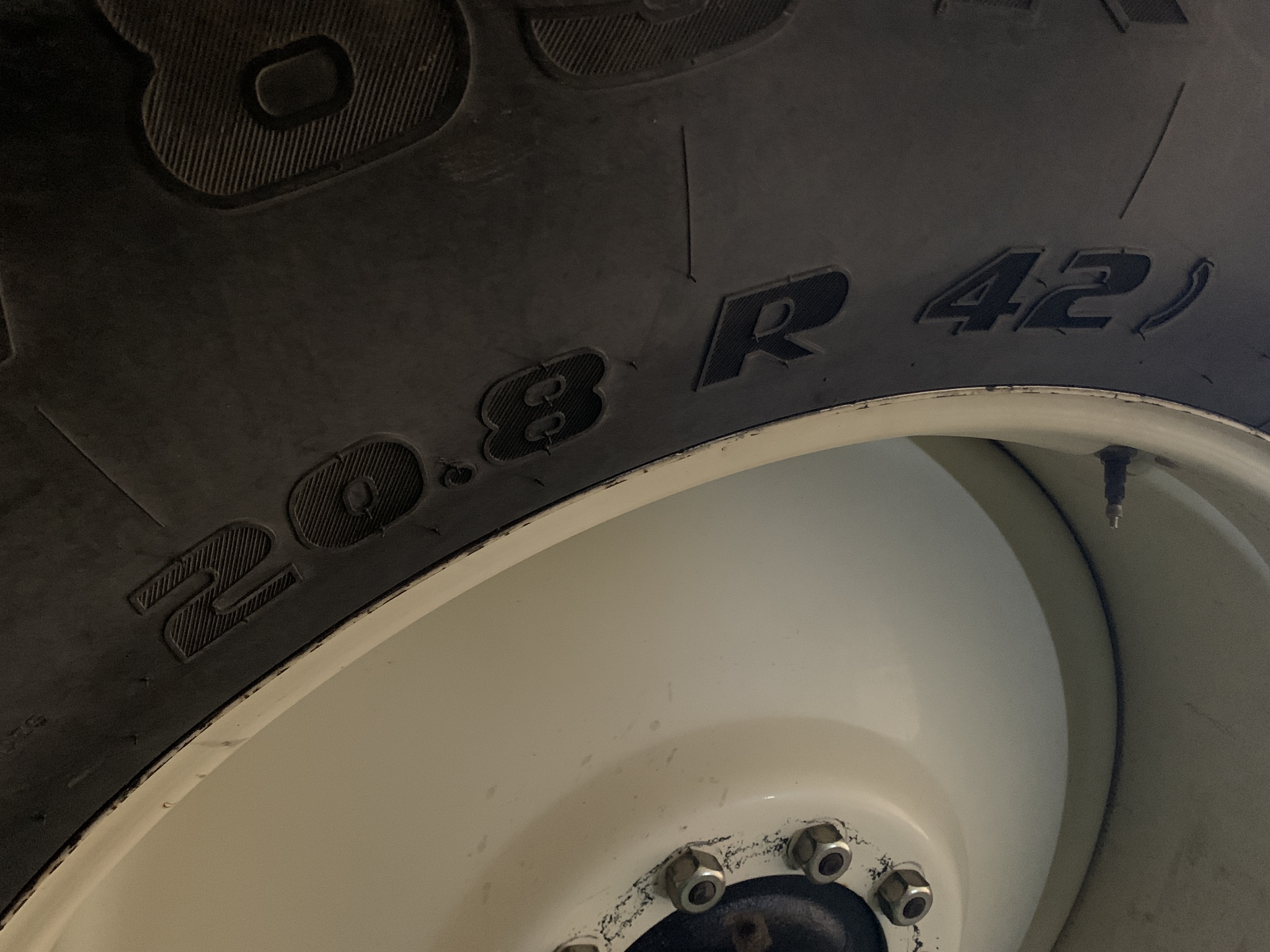  2012 J&m 750-18 at LandMark in Fairfield, NE