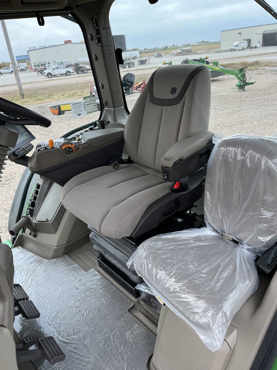  2025 John Deere 8R 310 at LandMark in Minden, NE