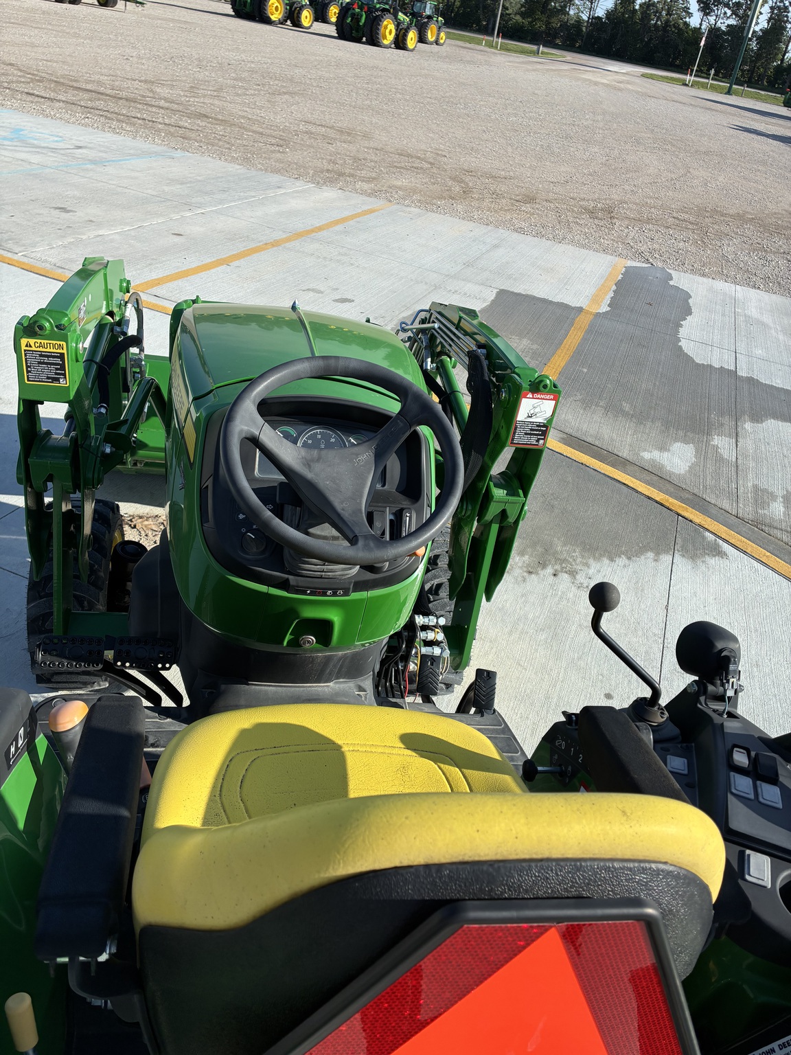  2022 John Deere 2032R at LandMark in Hastings, NE