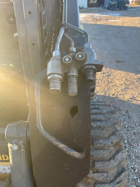  2013 NEW HOLLAND L225 at LandMark in Phillipsburg, KS